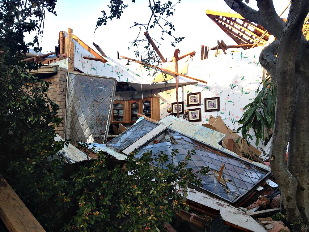 EF3 Tornado Path in North Dallas Preston Hollow Editorial Stock Photo -  Image of hillcrest, multimillion: 163748918