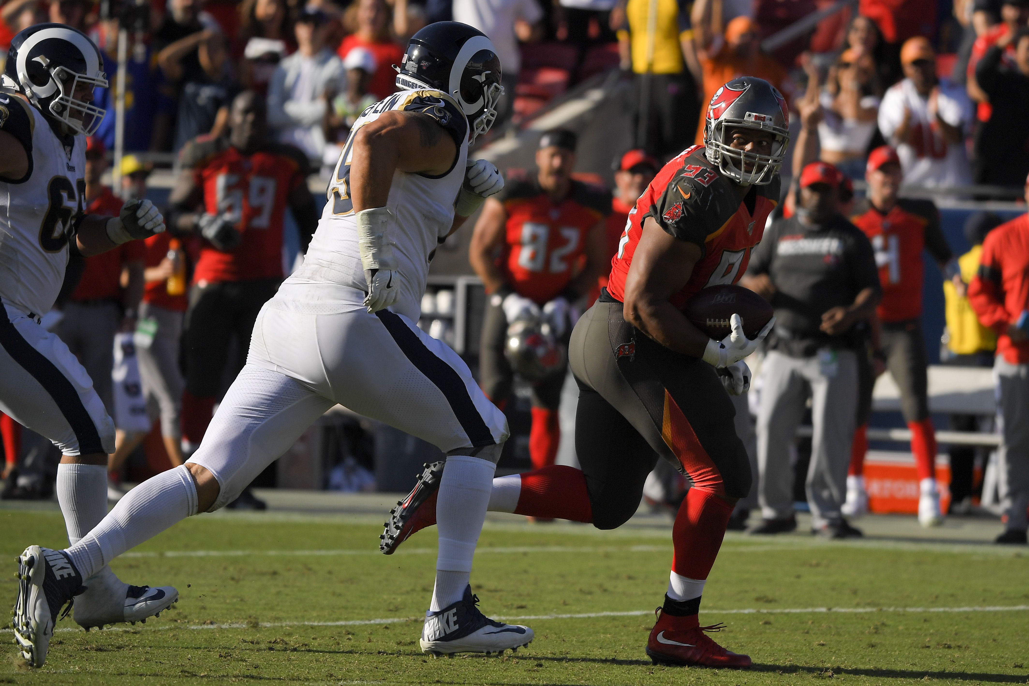 Ndamukong Suh: In cruise control and cashing Buccaneers checks