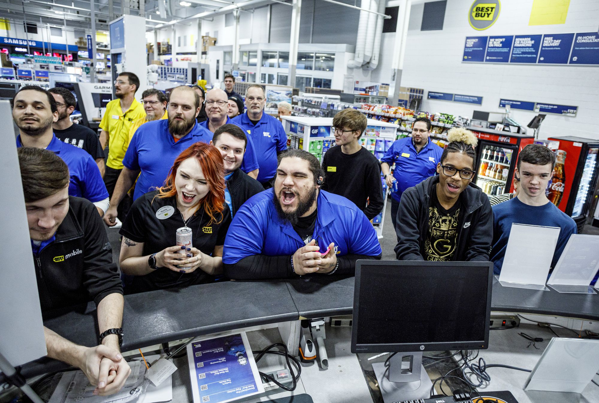 Best Buy employees pool money to buy Wii for boy who visited daily - CBS  News