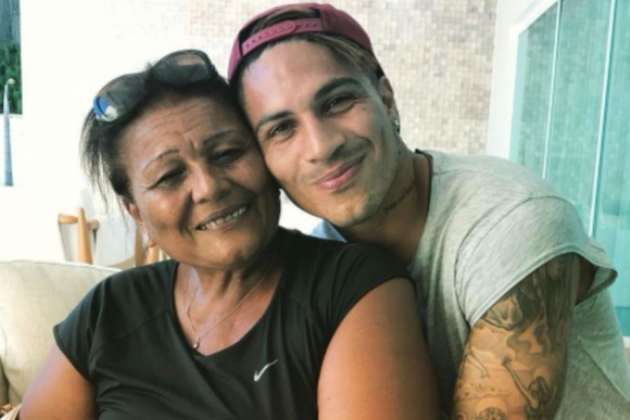 Paolo Guerrero, Petronila Gonzáles