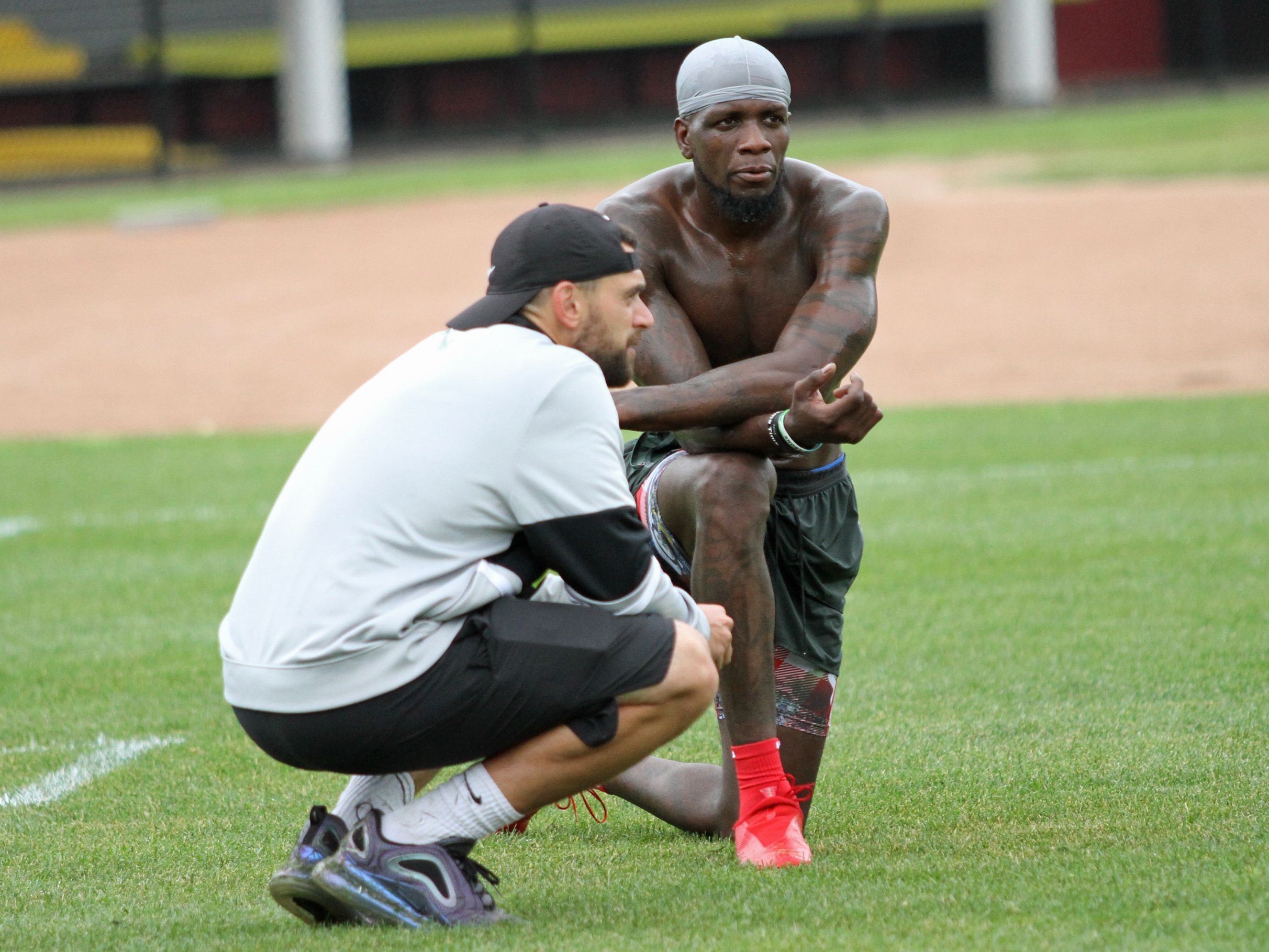 Patriots receiver Mohamed Sanu 'attacked the offseason' with training and  diet - The Boston Globe