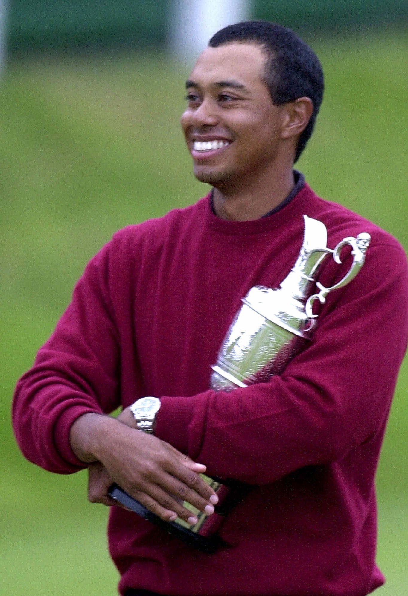 Tiger Woods Wins His First British Open At The Birthplace Of Golf The Boston Globe