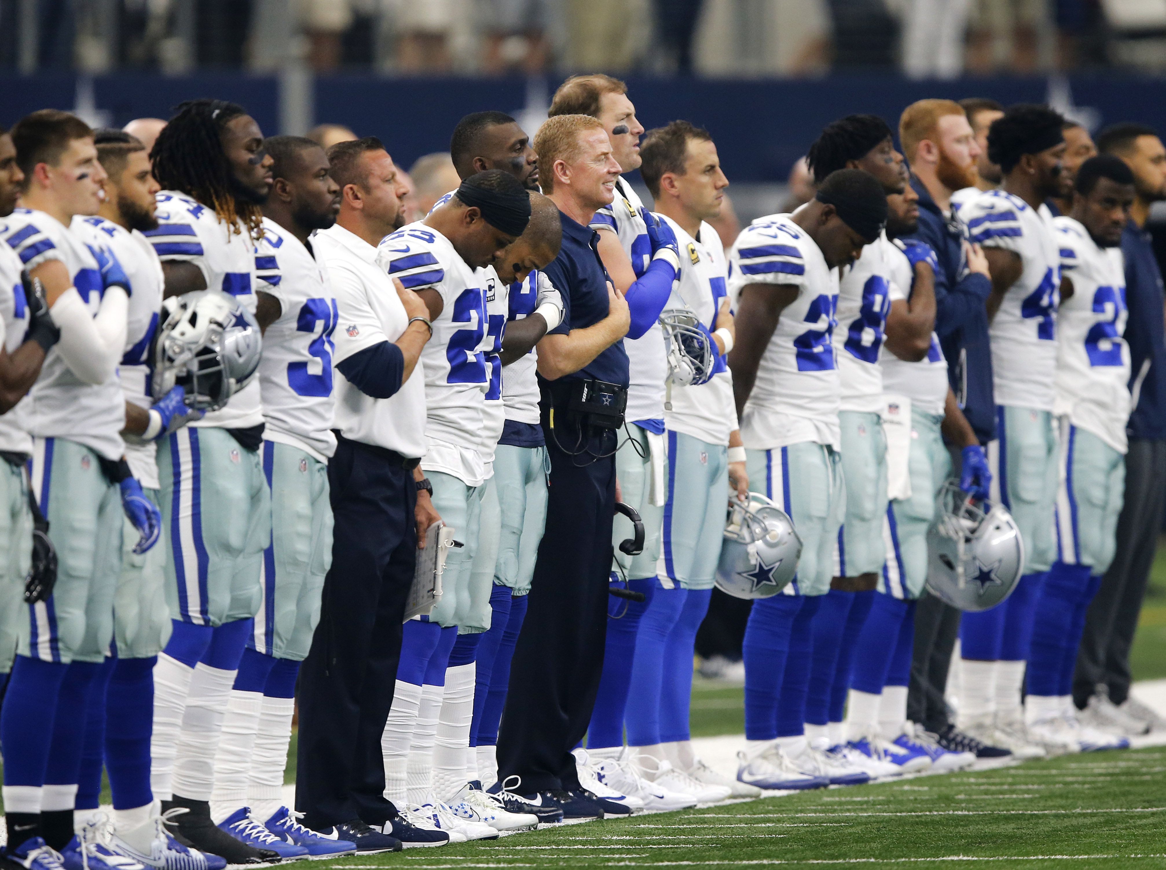 Texans Link Arms In Solidarity As Over 200 NFL Players Don't Stand For  Anthem – Houston Public Media