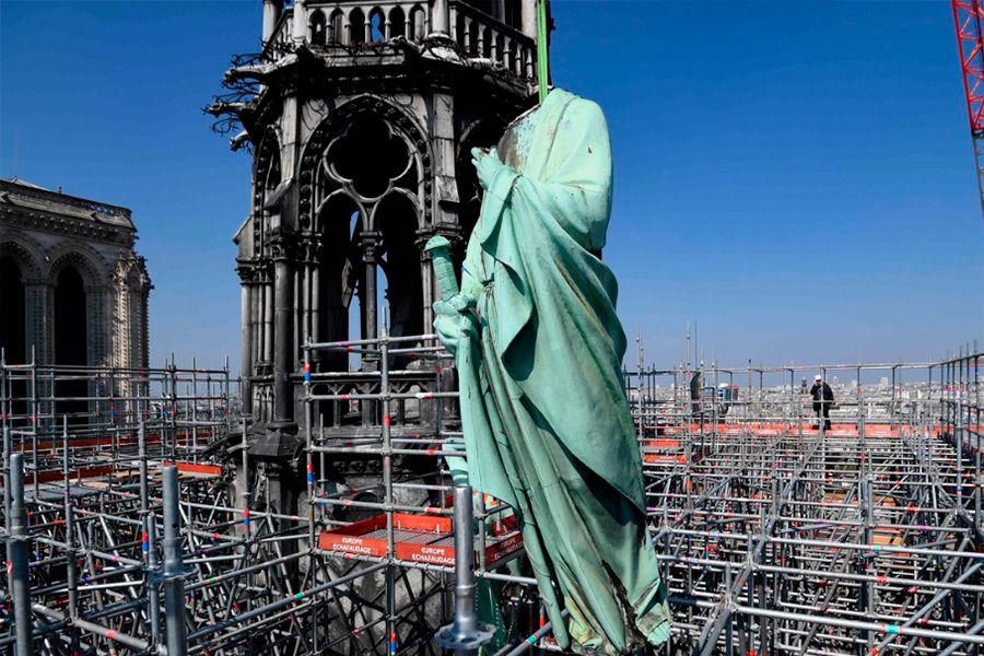 Catedral de Notre Dame: Las estatuas que se salvaron de las llamas y que  fueron retiradas de la Torre de Aguja el pasado 11 de abril - La Tercera