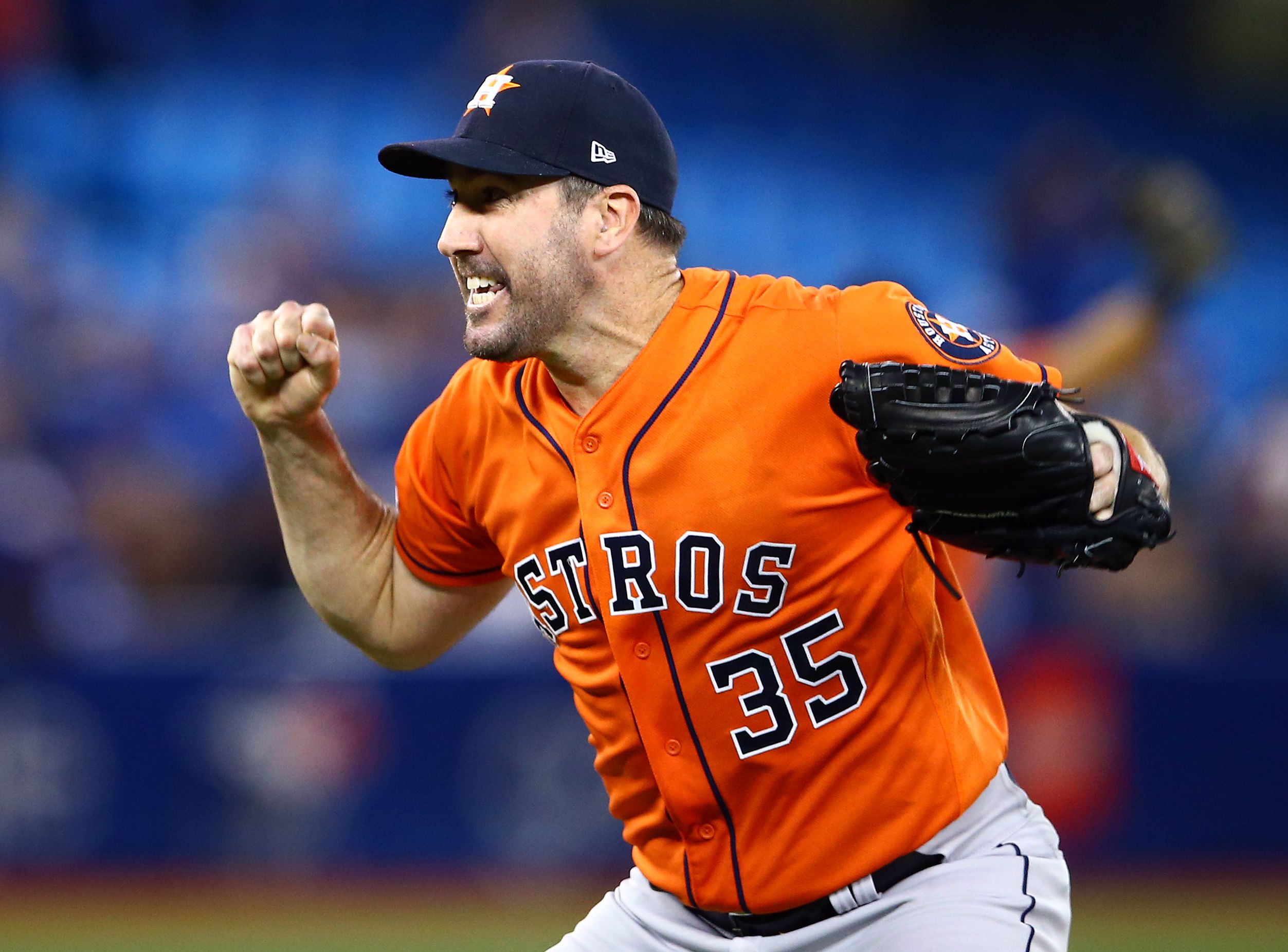 Justin Verlander shows pure class with reaction after getting