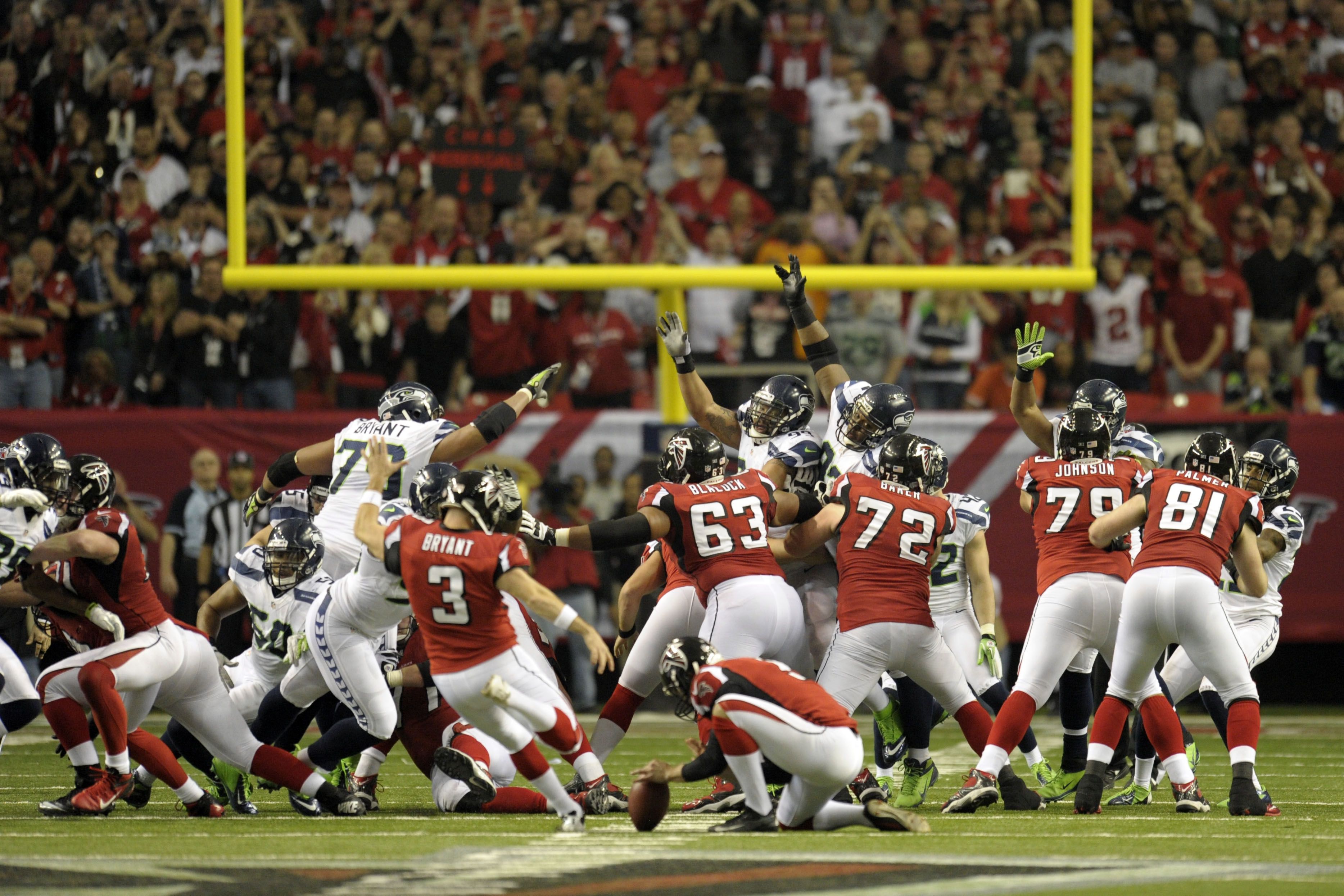 Falcons re-sign kicker Matt Bryant to a three-year deal