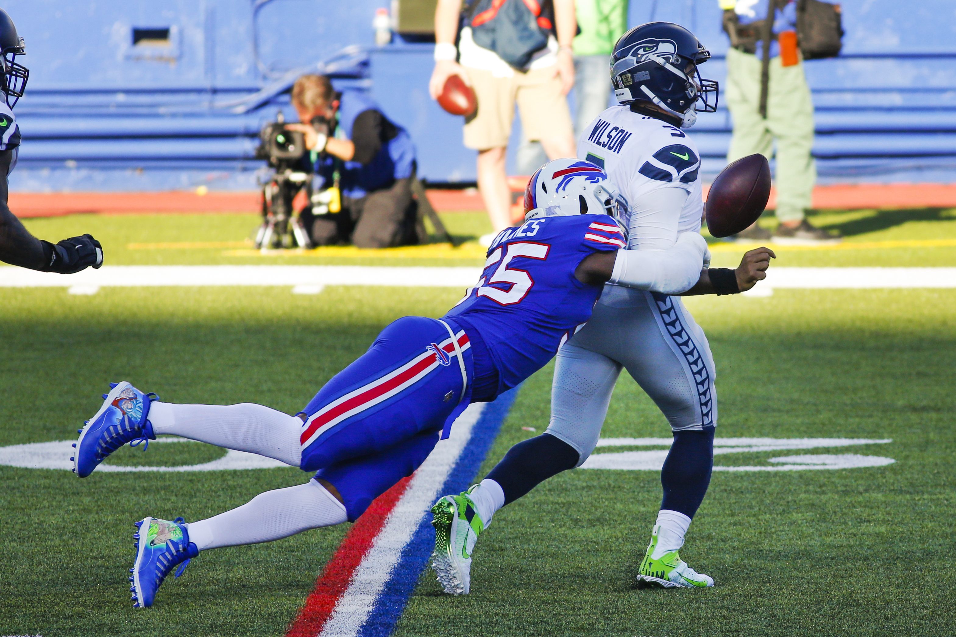 AFC standings: Bills fall down conference, division during losing skid