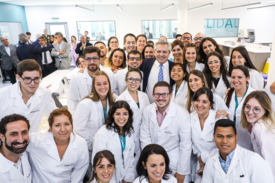 Argentine President attended the inauguration of a biological medicine plant