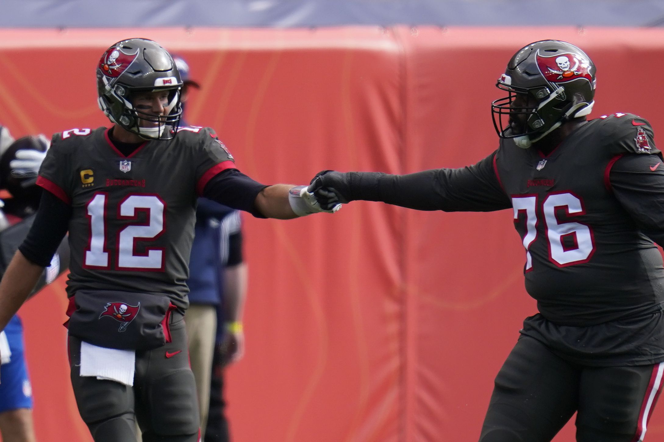 Donovan Smith, Carlton Davis, Vita Vea questionable for Buccaneers