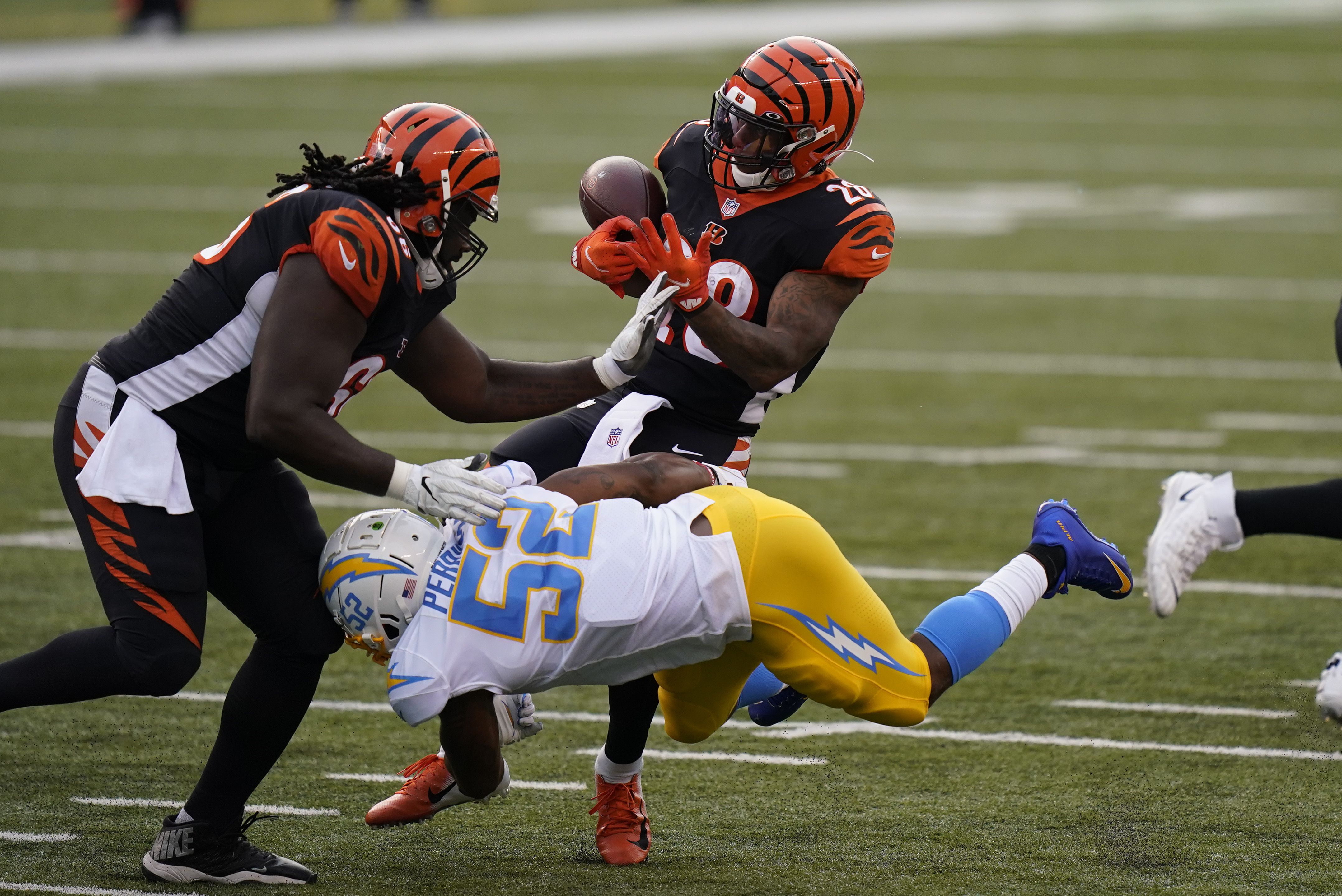 Should The Browns Have Interest In Geno Atkins?