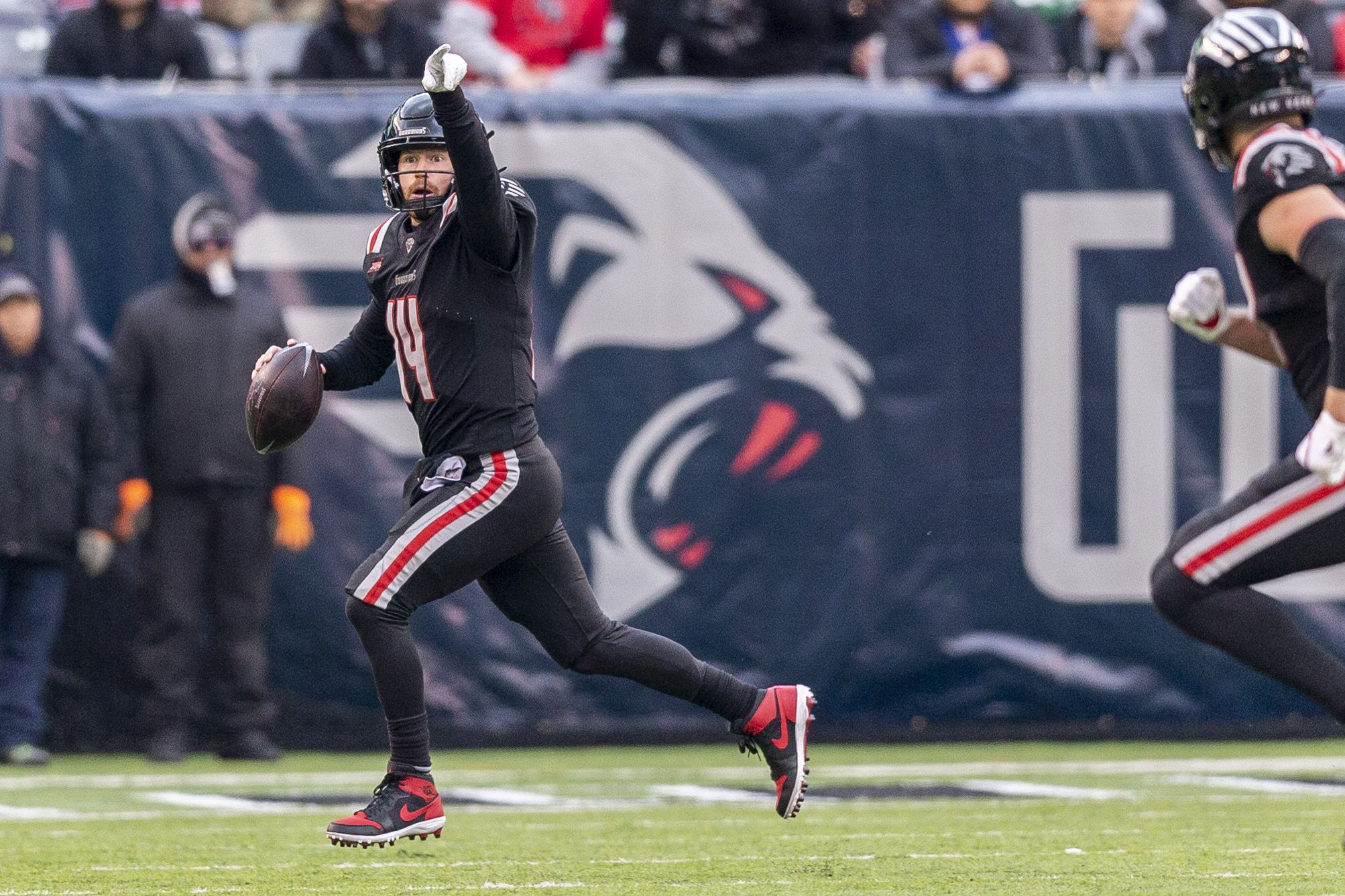 Former Penn State quarterback Matt McGloin serves as 'catalyst' for New  York Guardians in XFL debut 