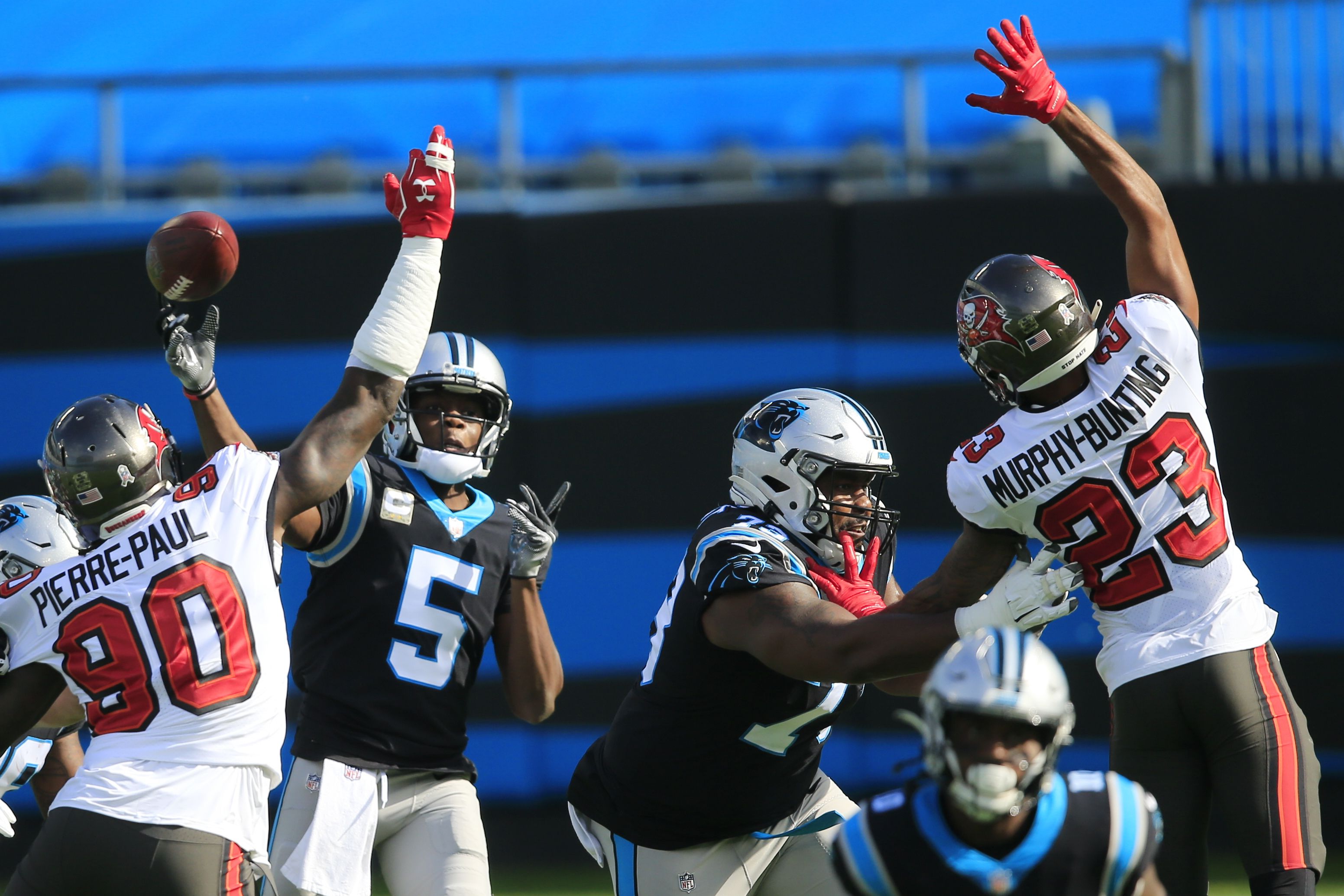 Brady, Buccaneers bounce back with 46-23 win over Panthers