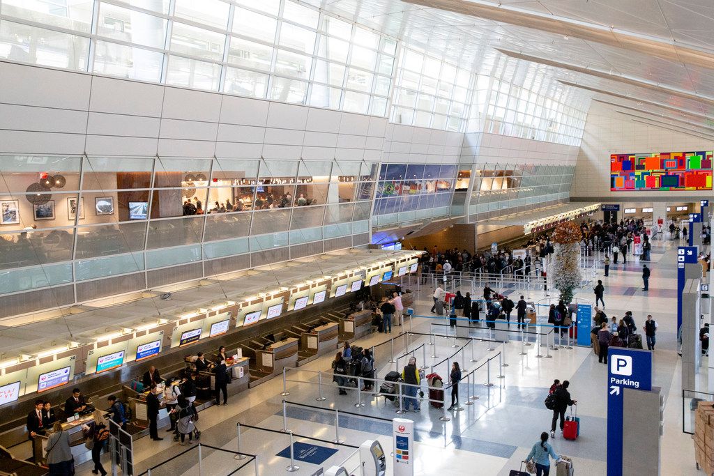 Dallas Fort Worth International Airport (DFW), (Texas), Private