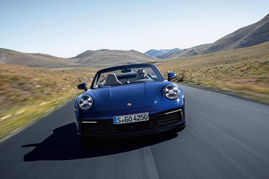 Porsche-911_Carrera_4S_Cabriolet-2019-1280-0a-900x600.jpg