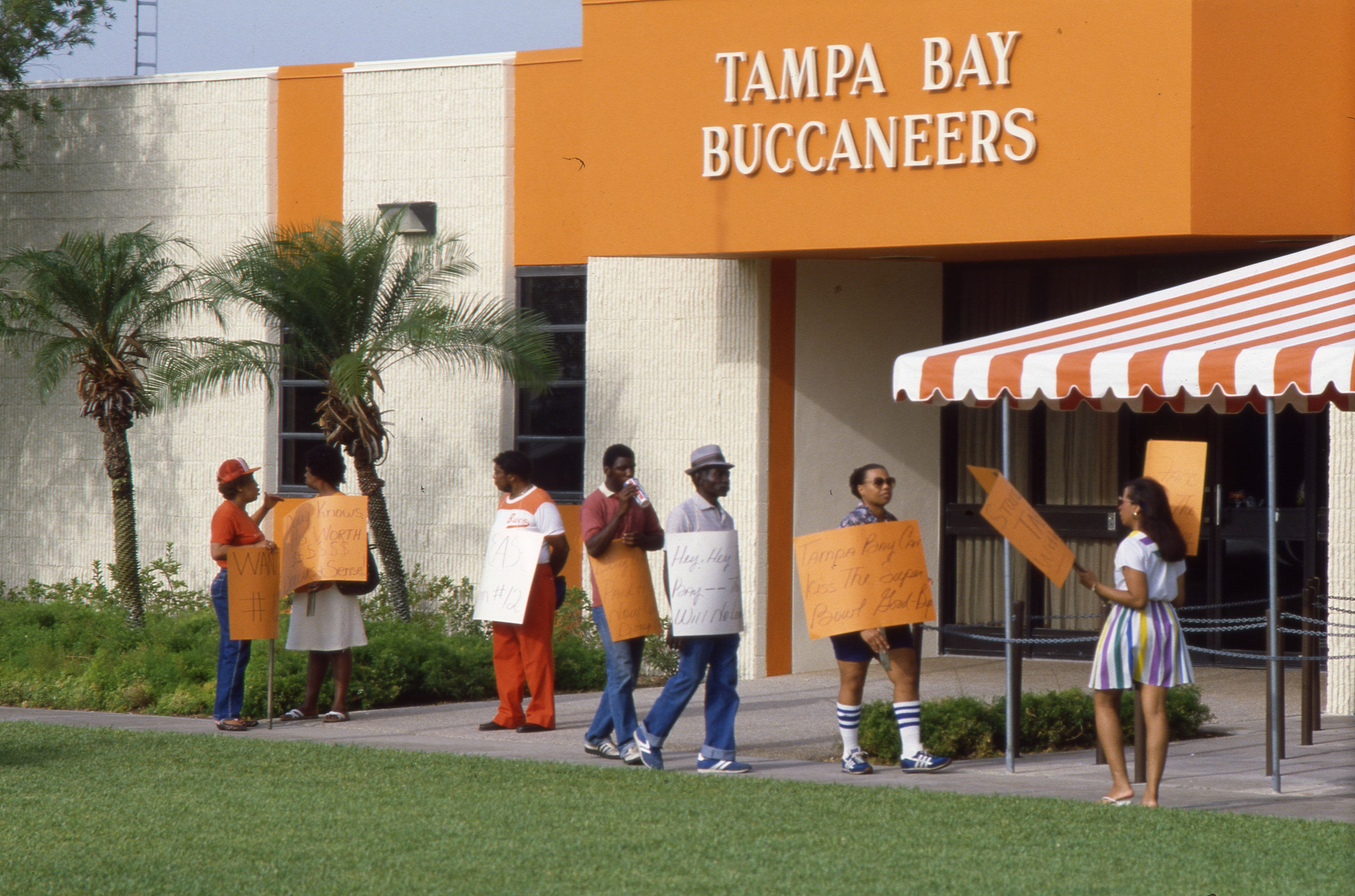 Quarterback Doug Williams of the Tampa Bay Buccaneers looks on