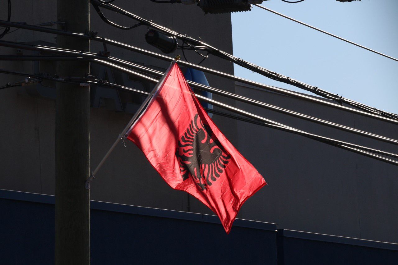 Louis Vuitton writes to Faktoje: The bag with the Albanian flag was not  created by us 