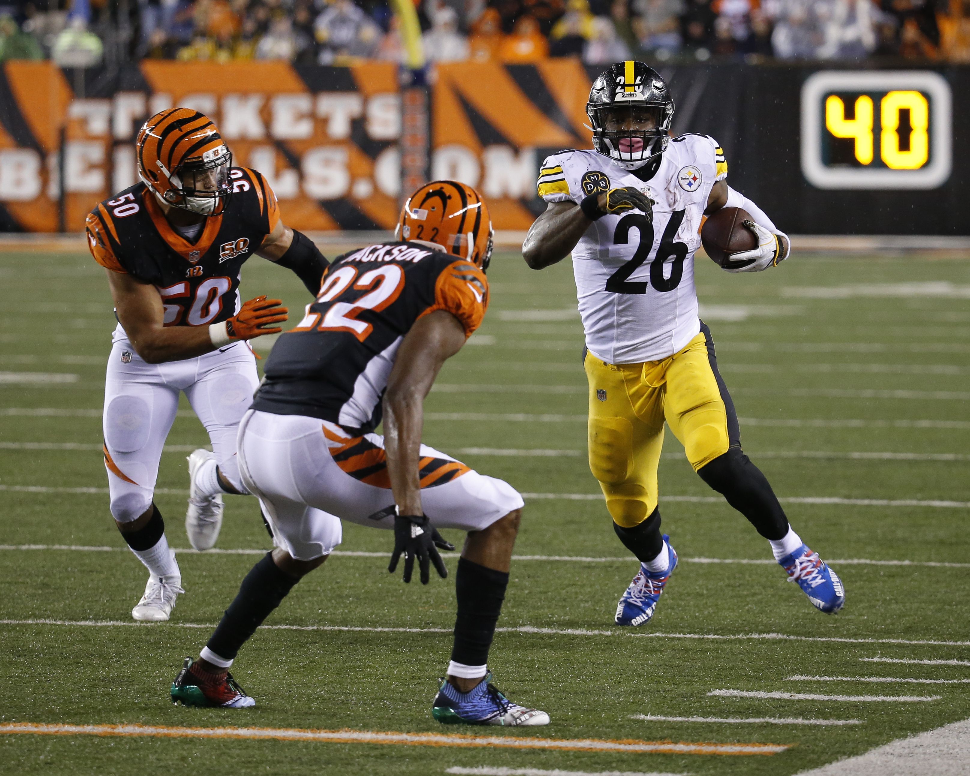 Pittsburgh Steelers wide receiver JuJu Smith-Schuster (19) runs off the  field following the 29-14 win against the Cincinnati Bengals at Heinz Field  in Pittsburgh on October 22, 2017. Photo by Archie Carpenter/UPI