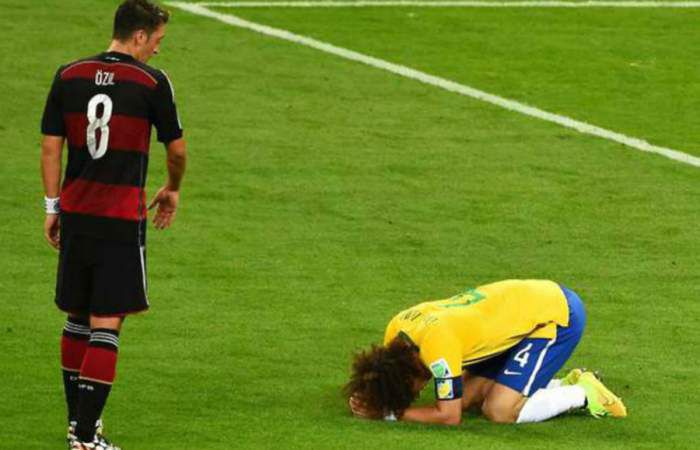 DAVID-LUIZ-700x450.jpg