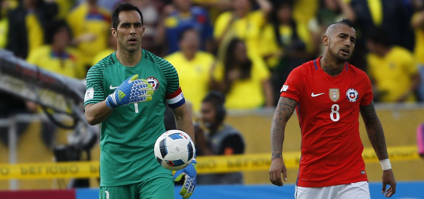 Claudio Bravo, Arturo Vidal