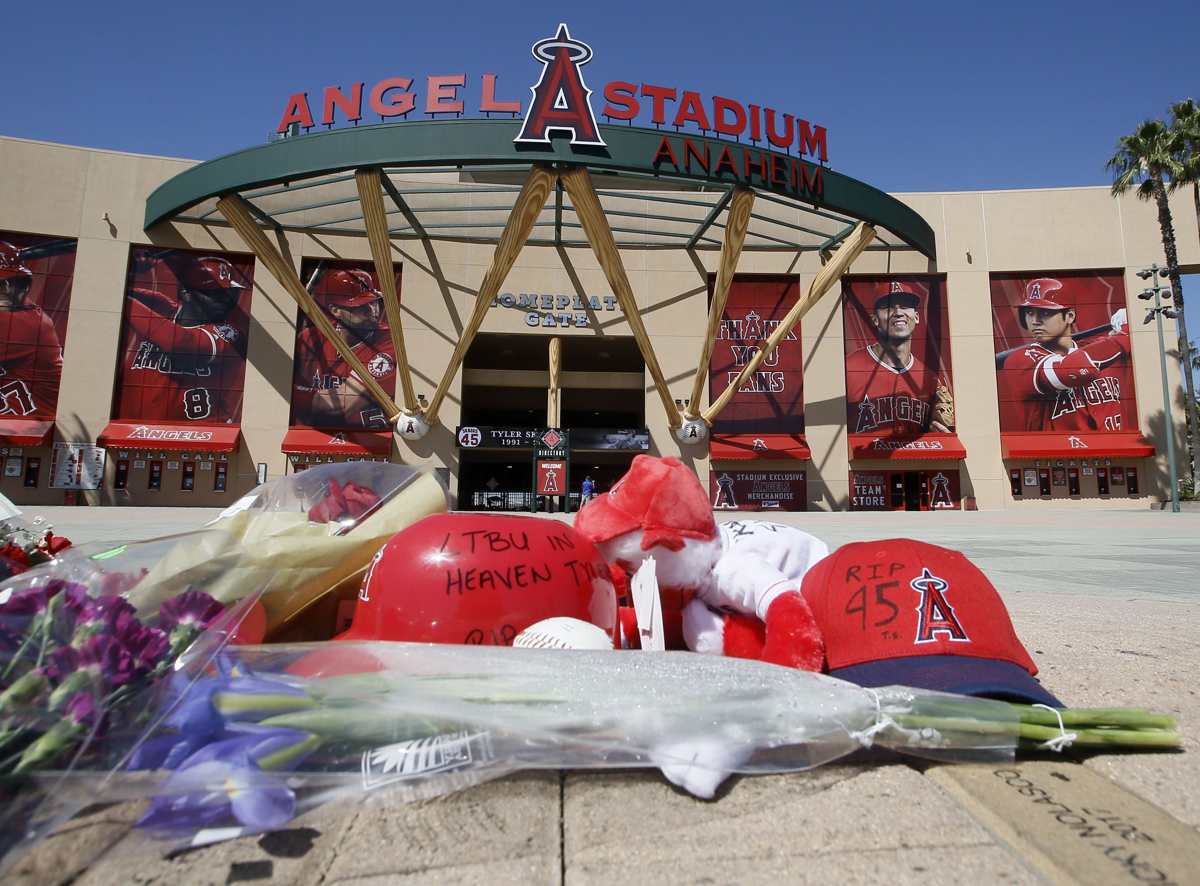 Los Angeles Angels pitcher Tyler Skaggs has died - Bleed Cubbie Blue