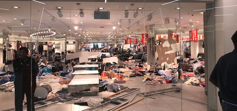 protesta en tienda h&m