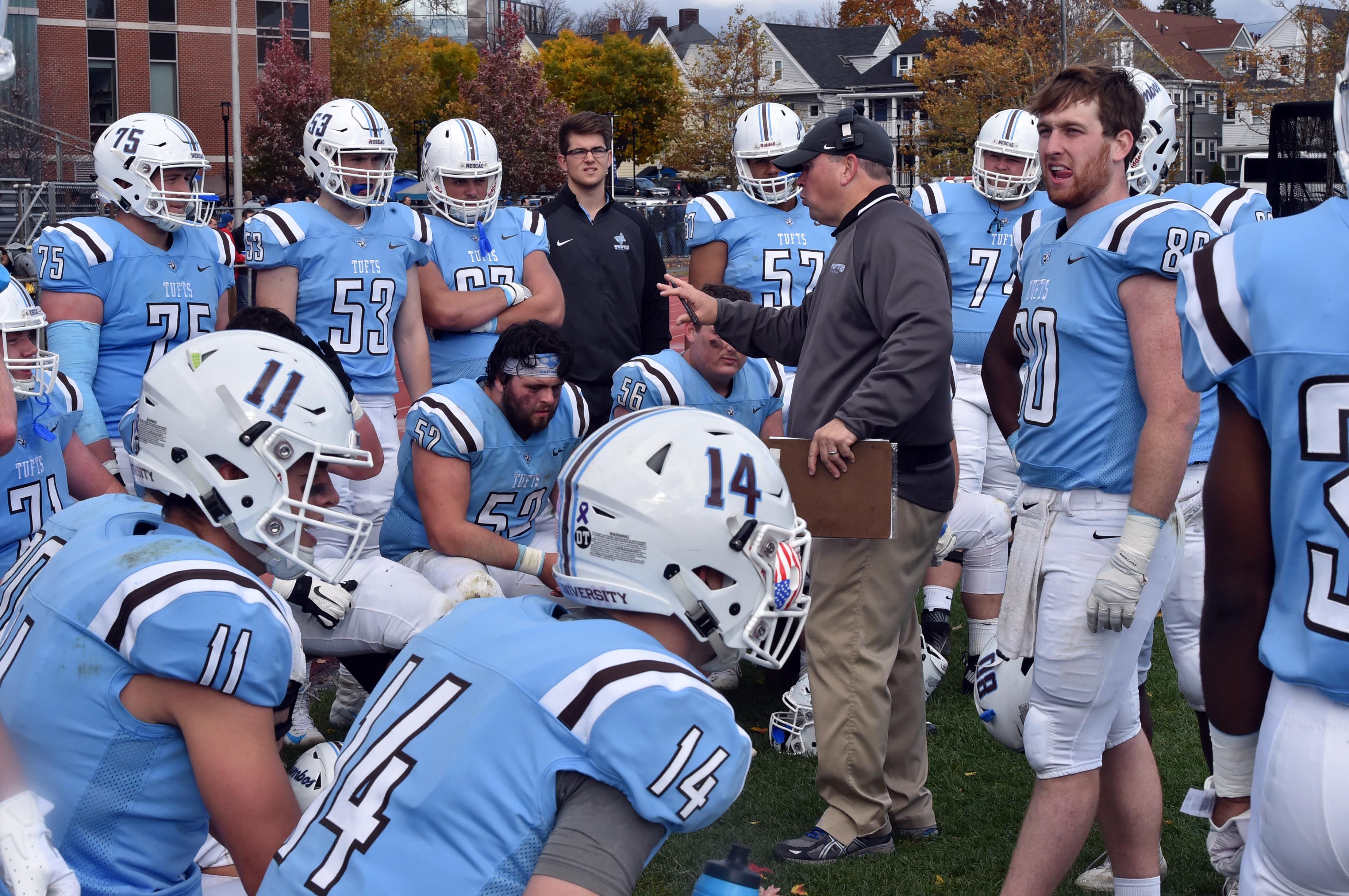 Lincoln Sudbury Grad Scott Rynne Front And Center With Tufts Football The Boston Globe