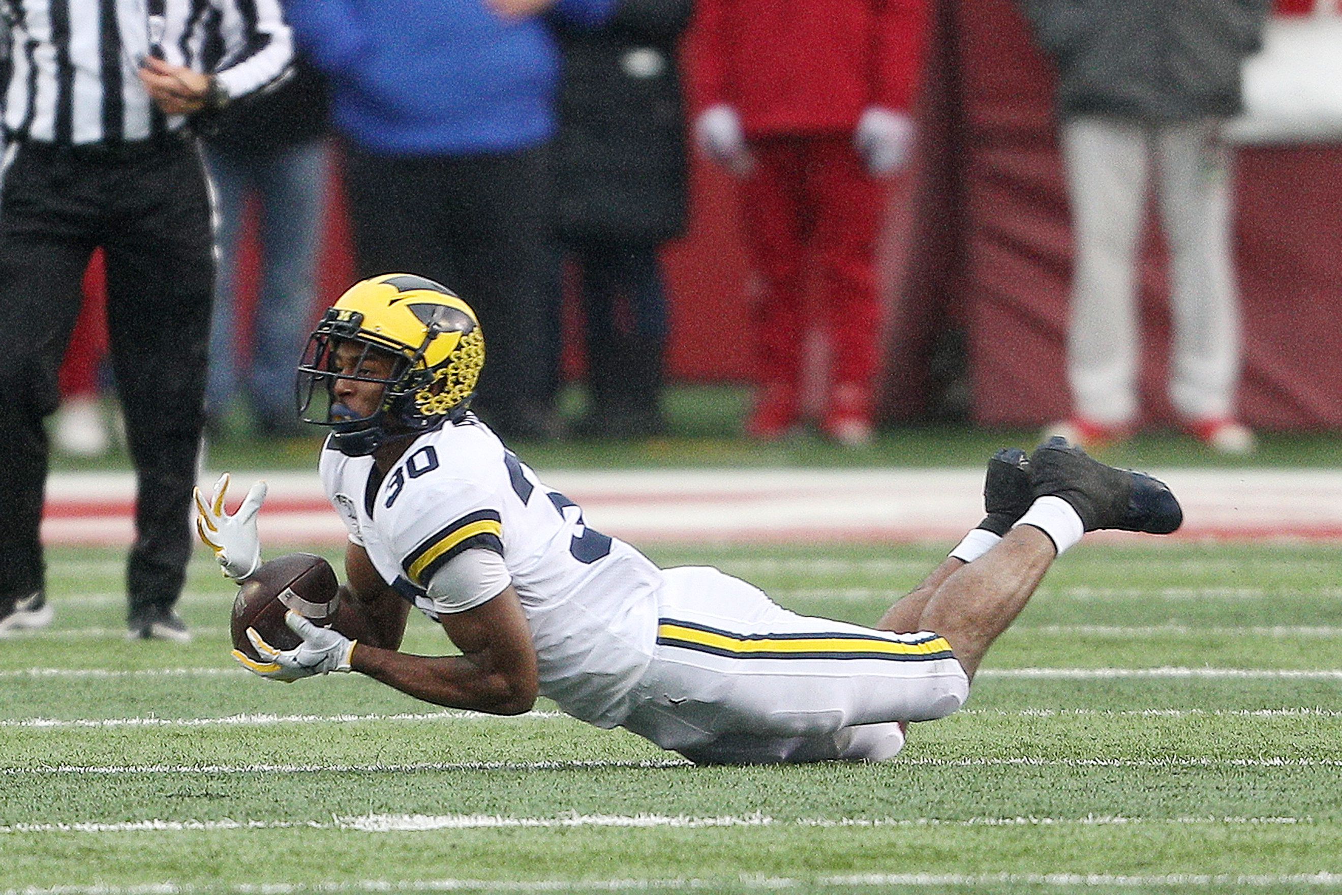 Michigan's Daxton Hill makes the most of 1st career start 