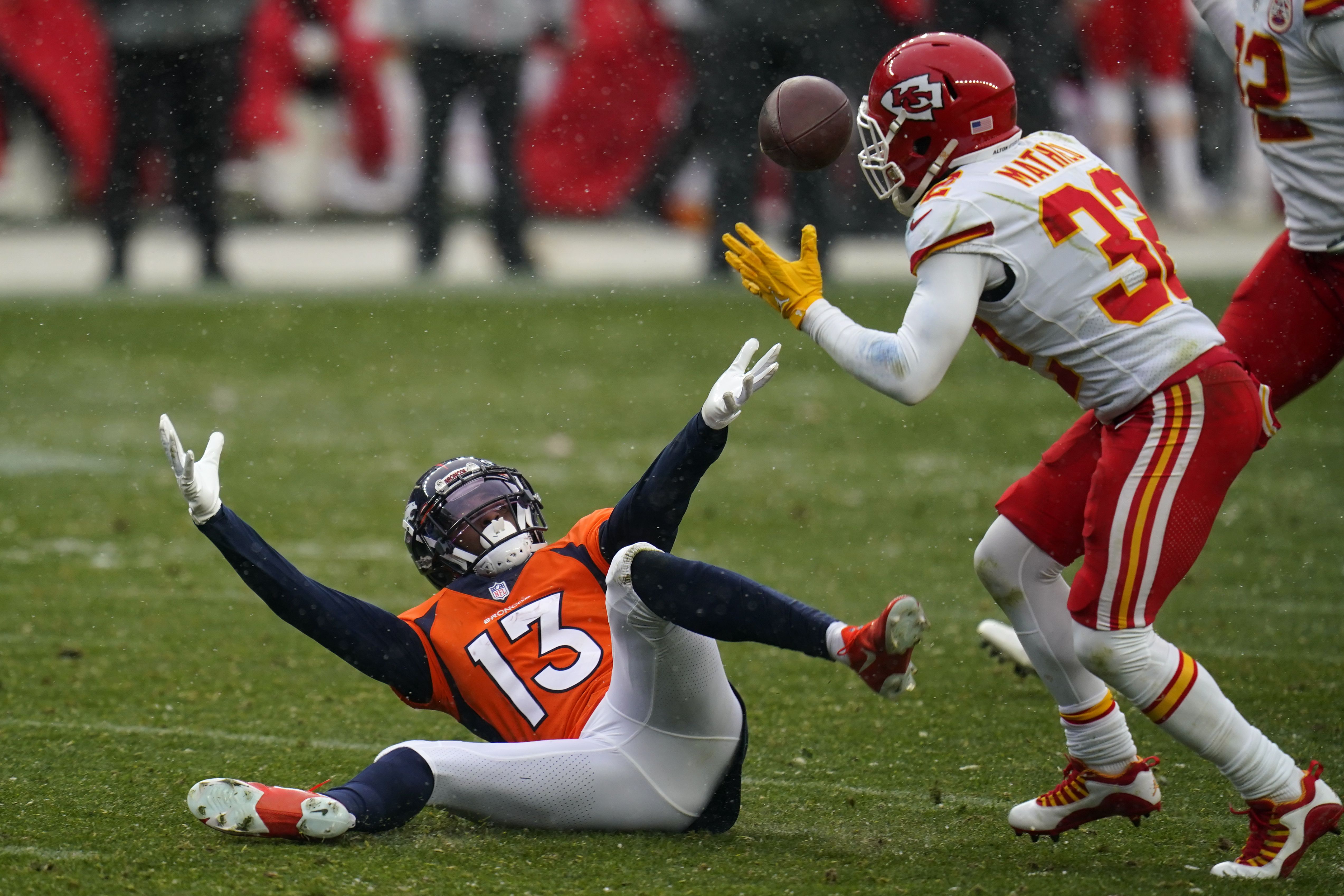 Patrick Mahomes injured during Kansas City's win over the Denver Broncos:  Recap, score, stats and more 