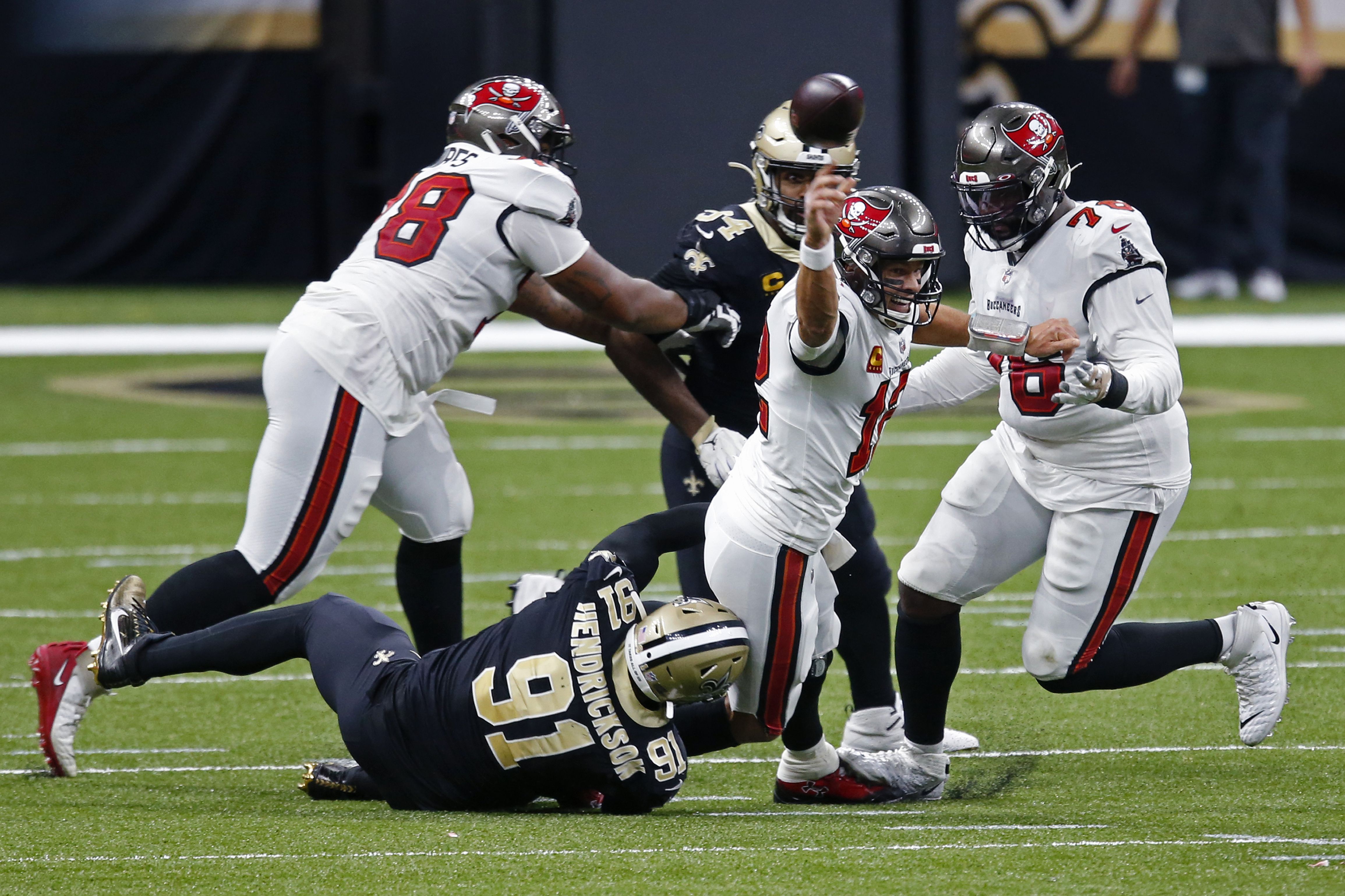 Brady flops against Saints in Bucs' debut