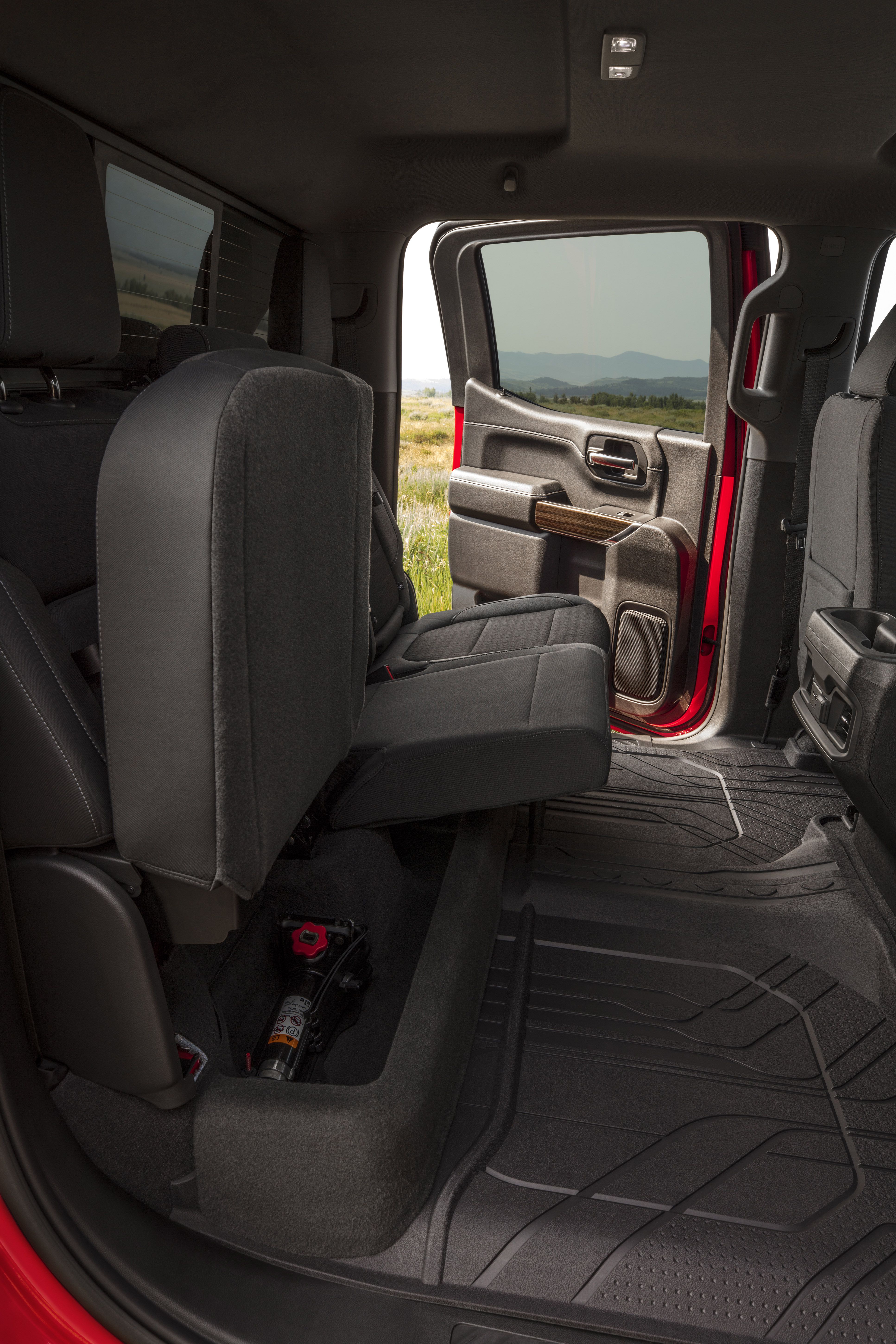 2019-Chevrolet-Silverado-TrailBoss-068-1.jpg