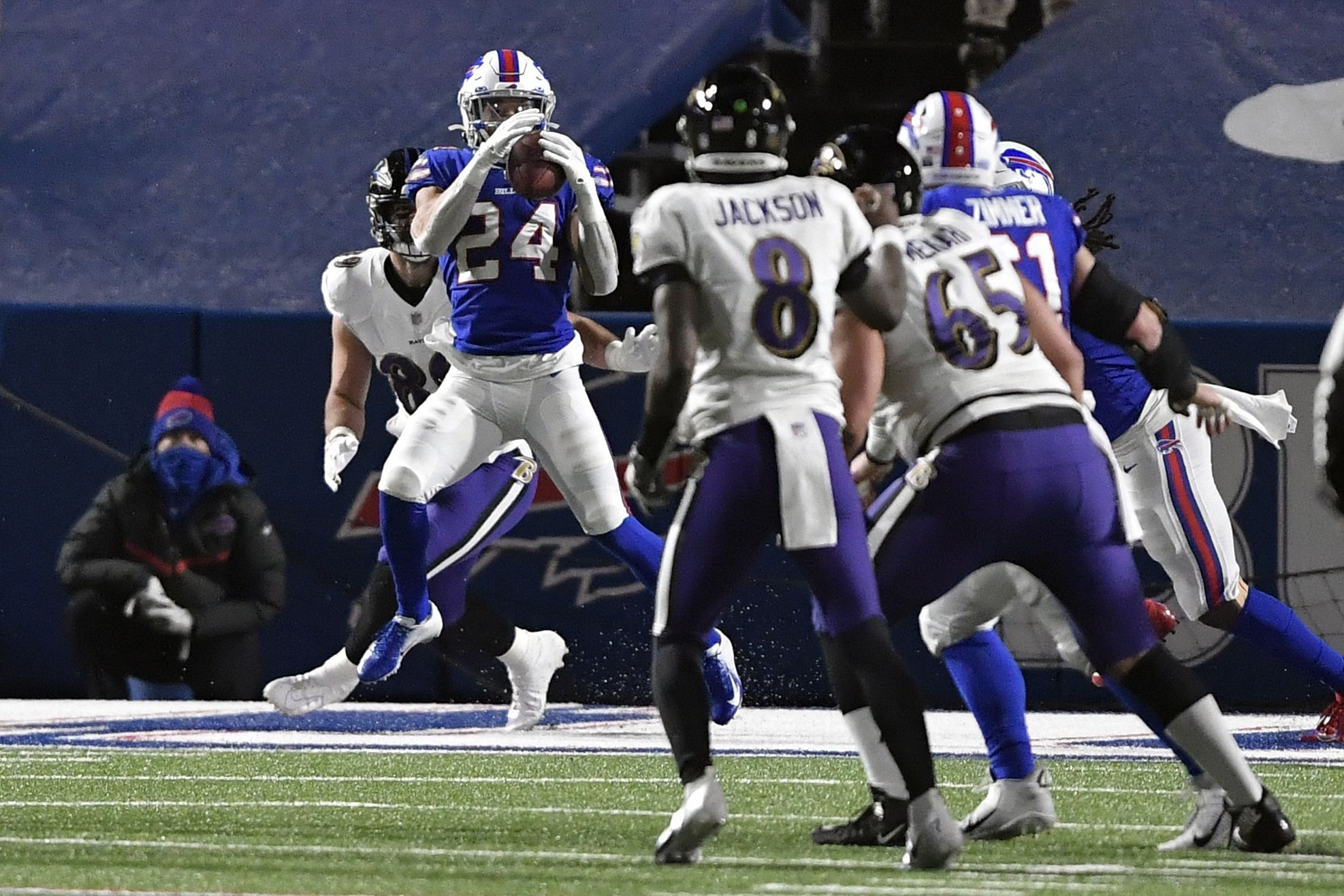 Baltimore Ravens start sloppy, enter locker room tied with Bills:  First-half highlights 