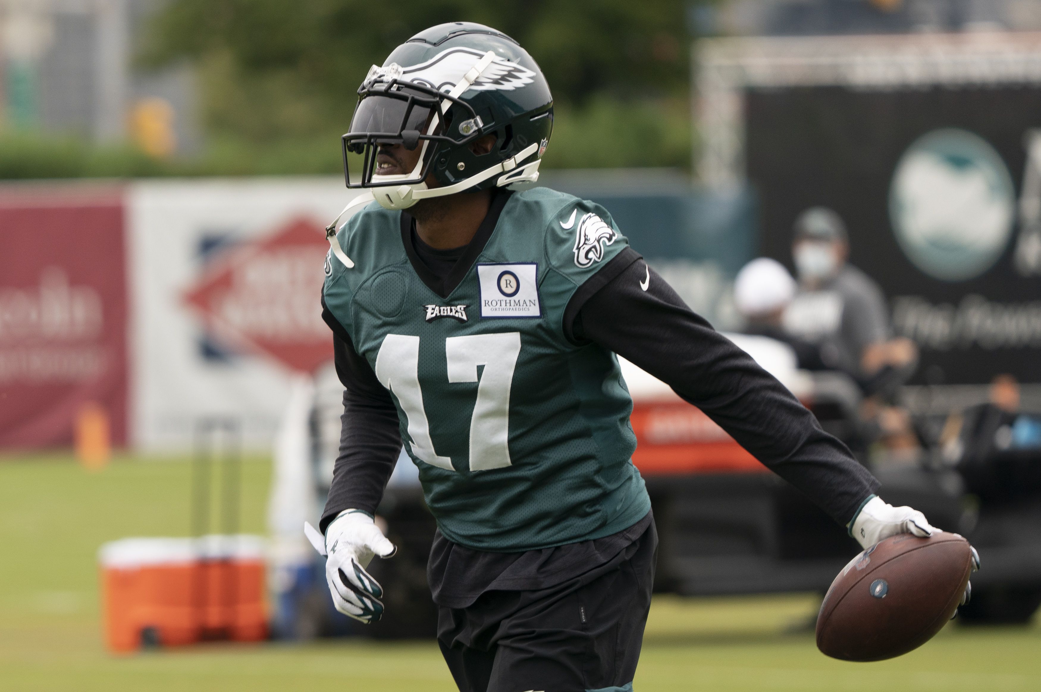 Eagles injury report: Miles Sanders misses practice (UPDATE)