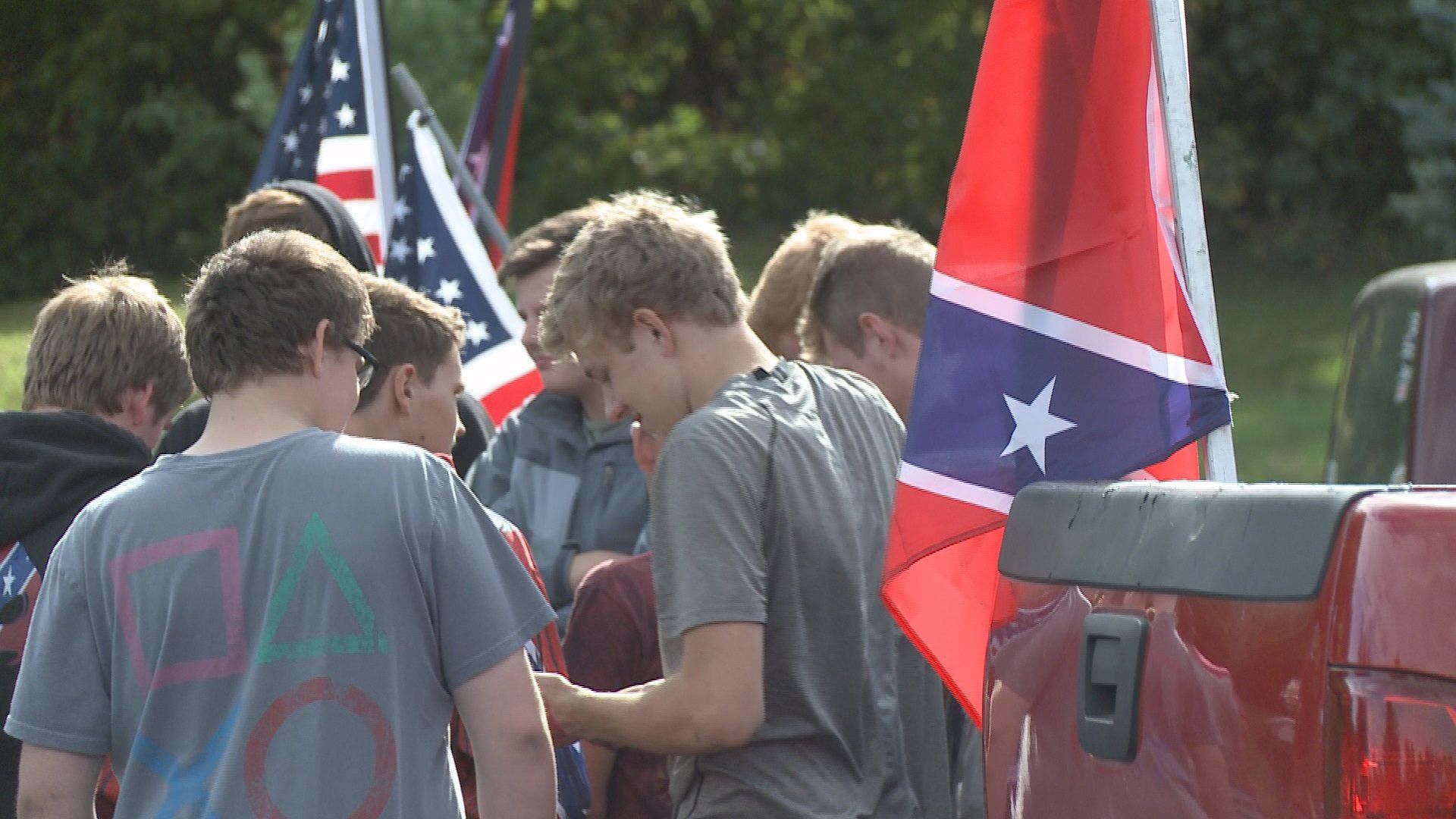 Wawasee students speak out when told to take down Confederate