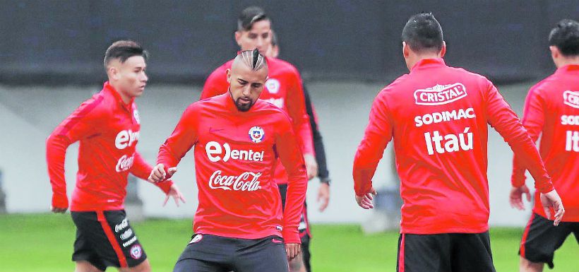 Arturo Vidal, Entrenamiento Chile