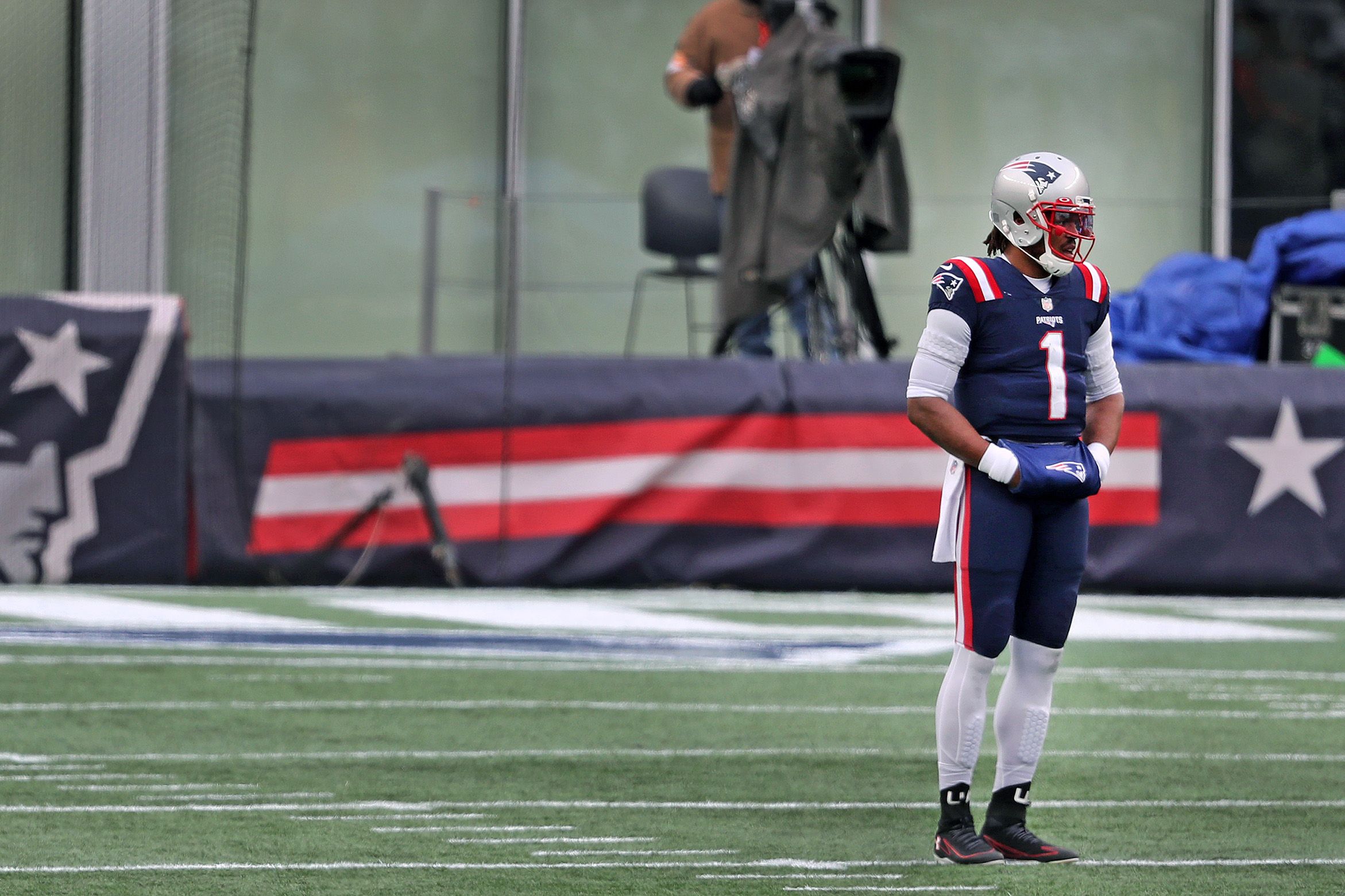 Here's what Cam Newton wore to his first Patriots game - The Boston Globe