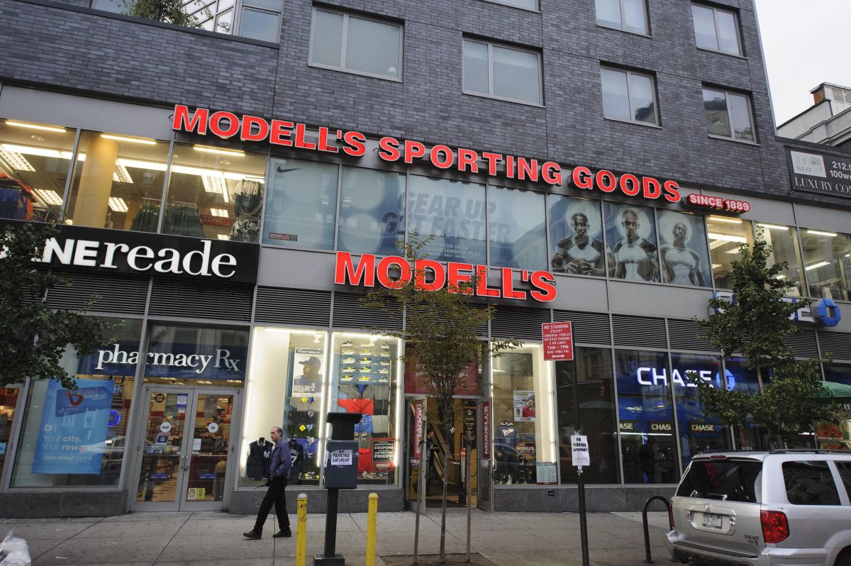 Modell's Sporting Goods Plans to File Chapter 11 Bankruptcy