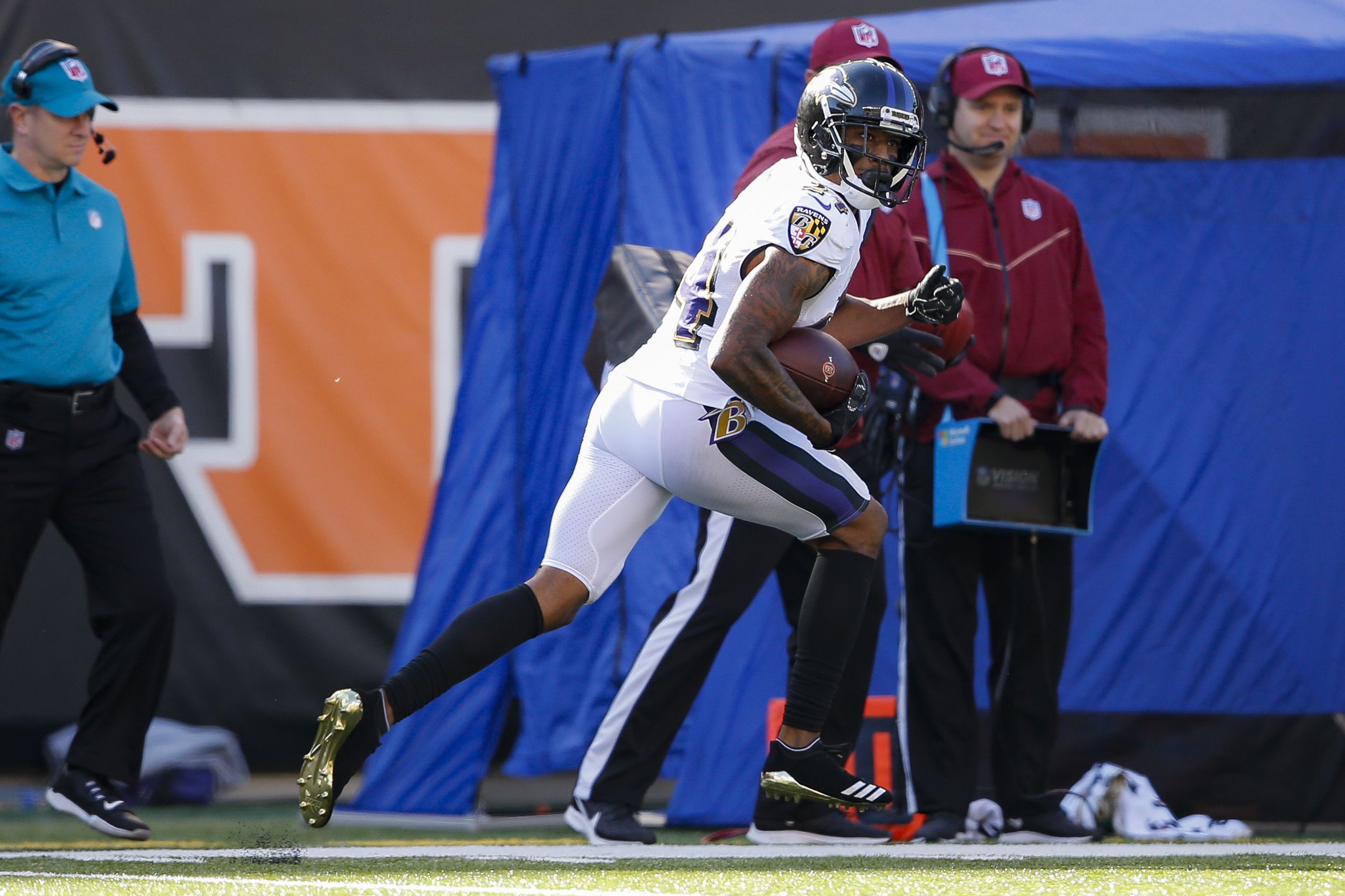 Baltimore Ravens react to Lamar Jackson's spin move that fans will watch  'for decades and decades' 