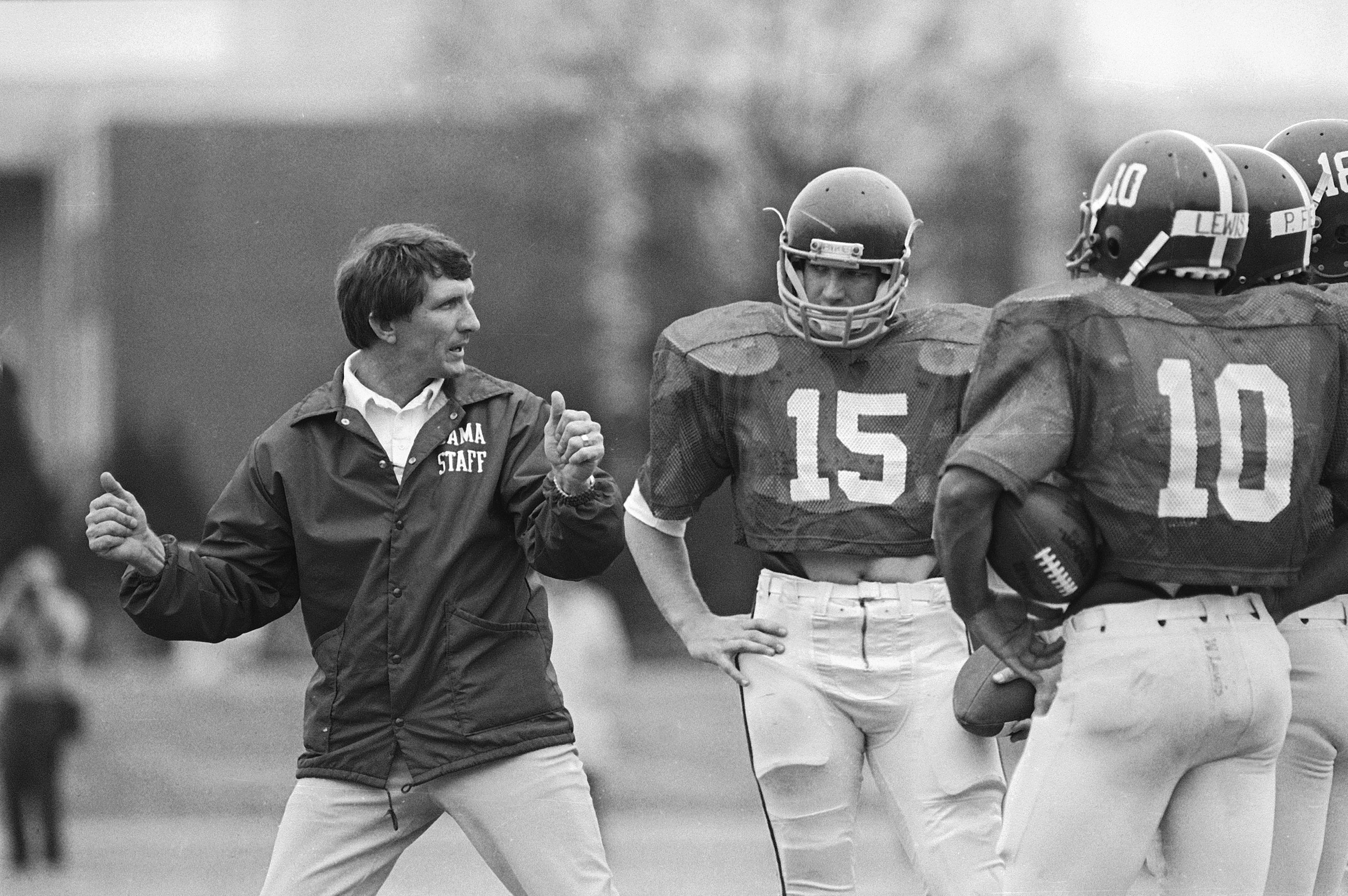 Ray Perkins, who hired both Bill Parcells and Bill Belichick with the Giants,  dies at 79 - The Boston Globe