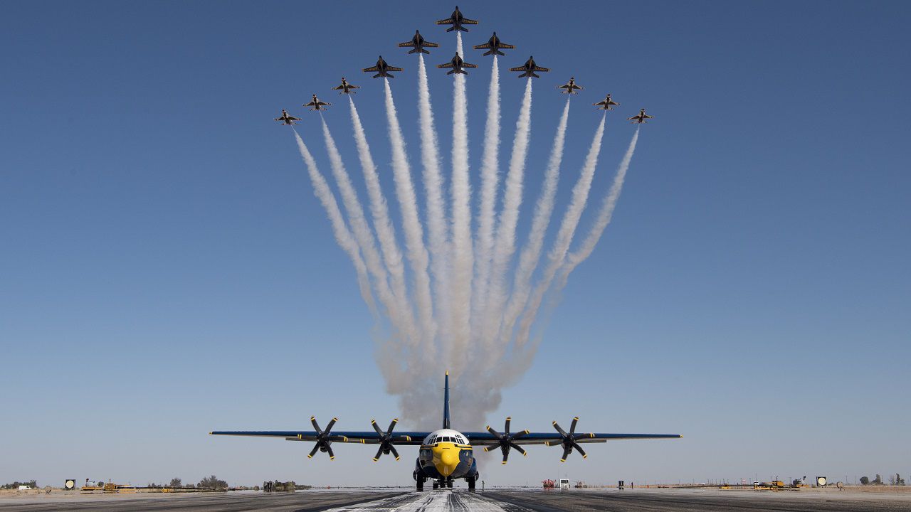 U.S ZZ-137 NAVY BLUE ANGELS PERFORM DELTA FLAT PASS OVER PENSACOLA 8X10 PHOTO 