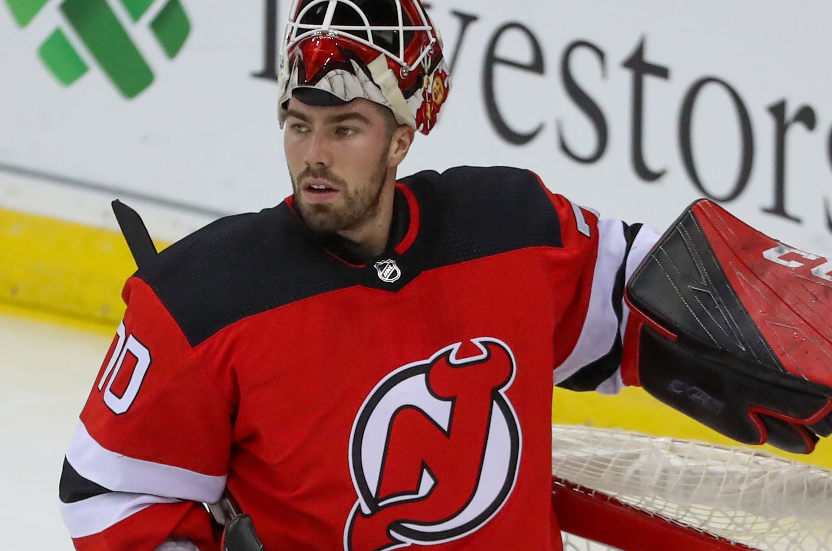 NHL free agency: Corey Crawford 'devastated' before Devils deal