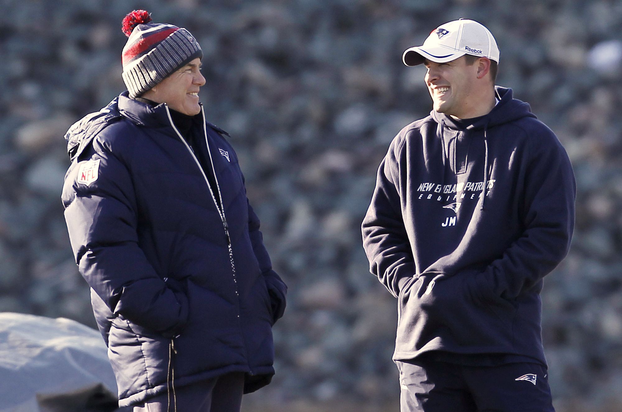 Tom Brady wore a very puffy jacket before and after Sunday's game - The  Boston Globe