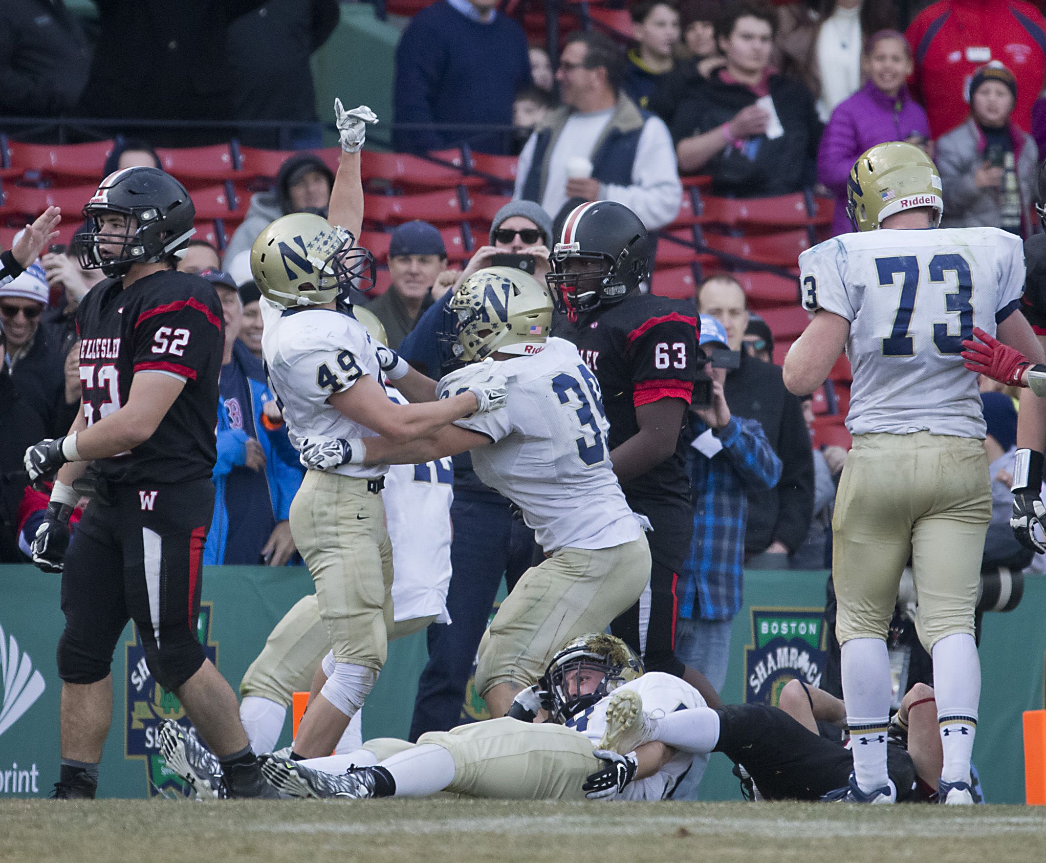 No high school games on Thanksgiving Day? Yes, it's historic - The Boston  Globe