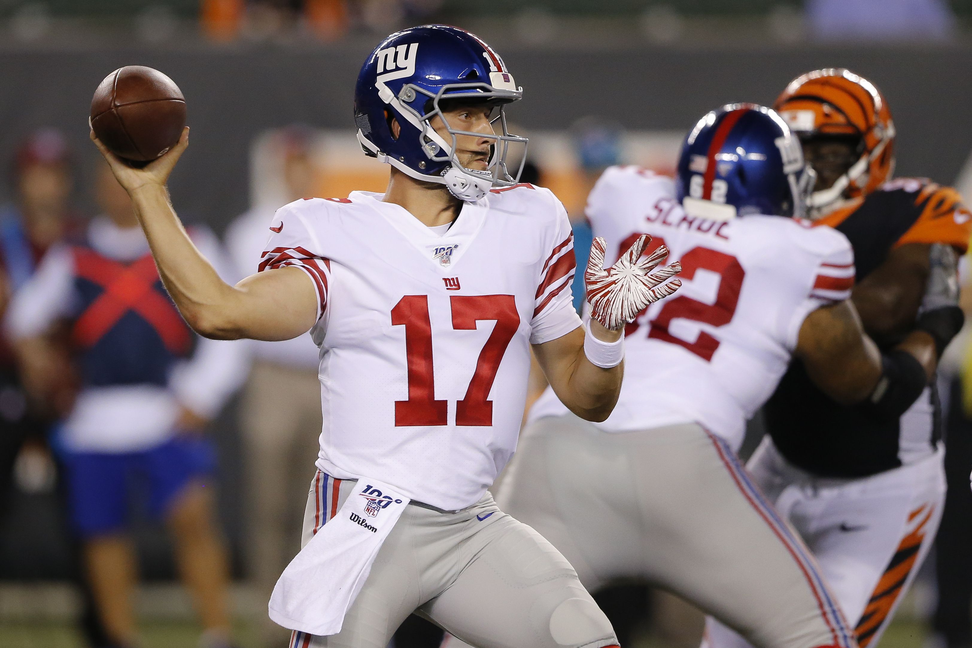 Kyle Lauletta on X: What an amazing feeing putting on a @Giants jersey for  the first time with my name on the back! Thank you @panini and @nflpa for  making this event