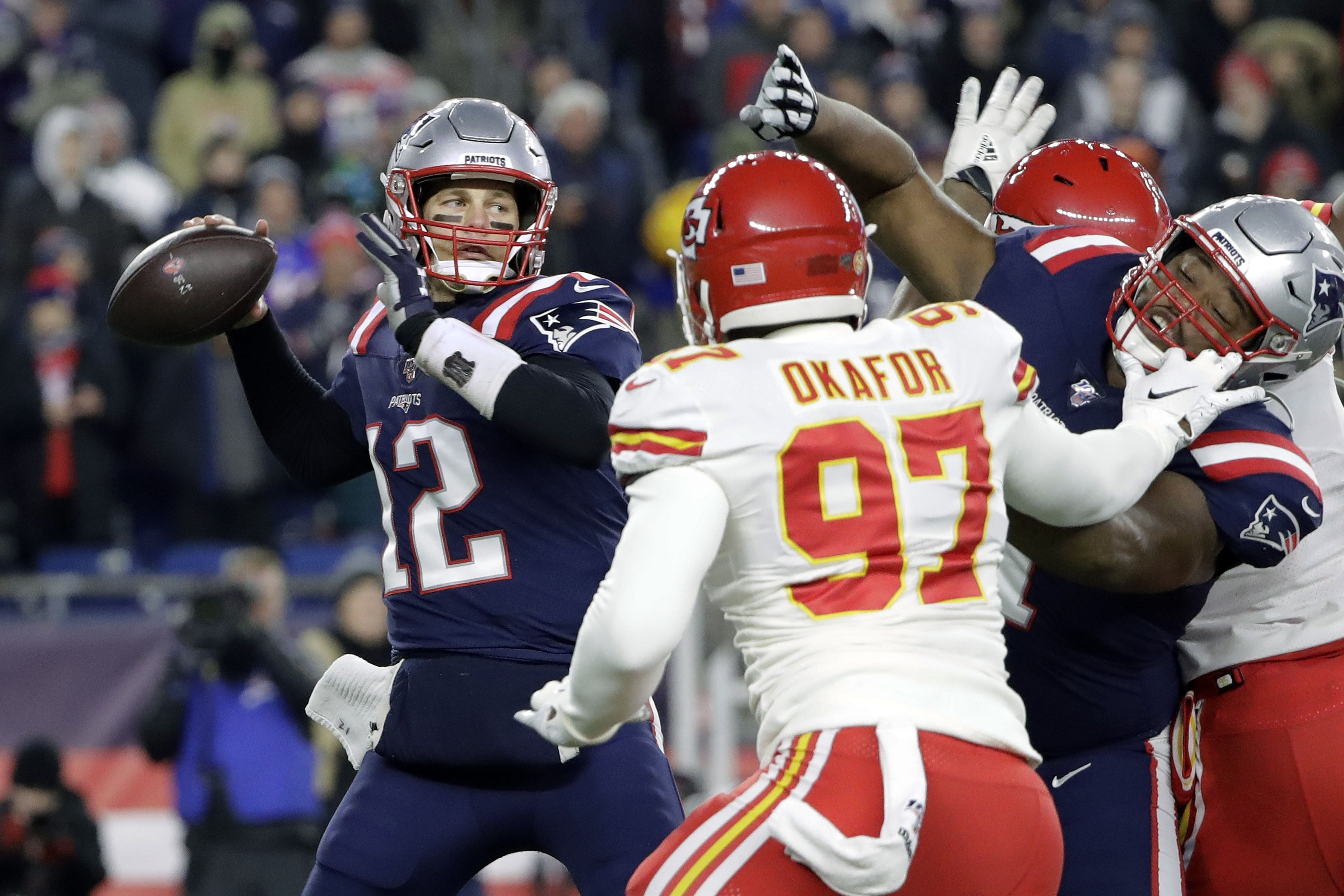 Home win streak over, Patriots lose 23-16 to Chiefs