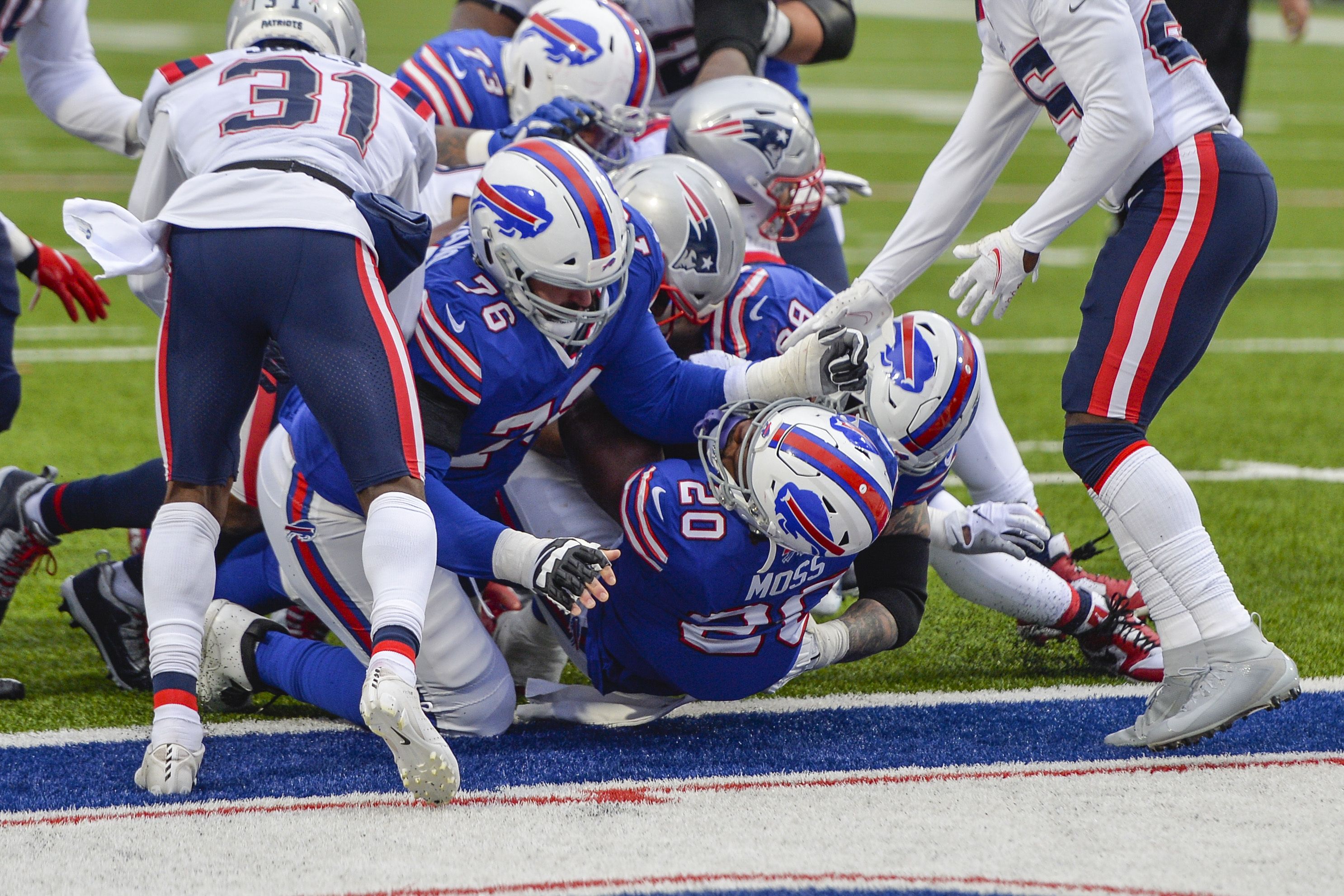 Bills center Mitch Morse suffers fifth career concussion