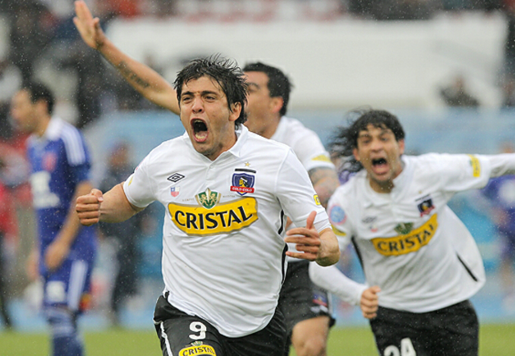 Javier Cámpora.U. de Chile 2-2 Colo Colo, 2010