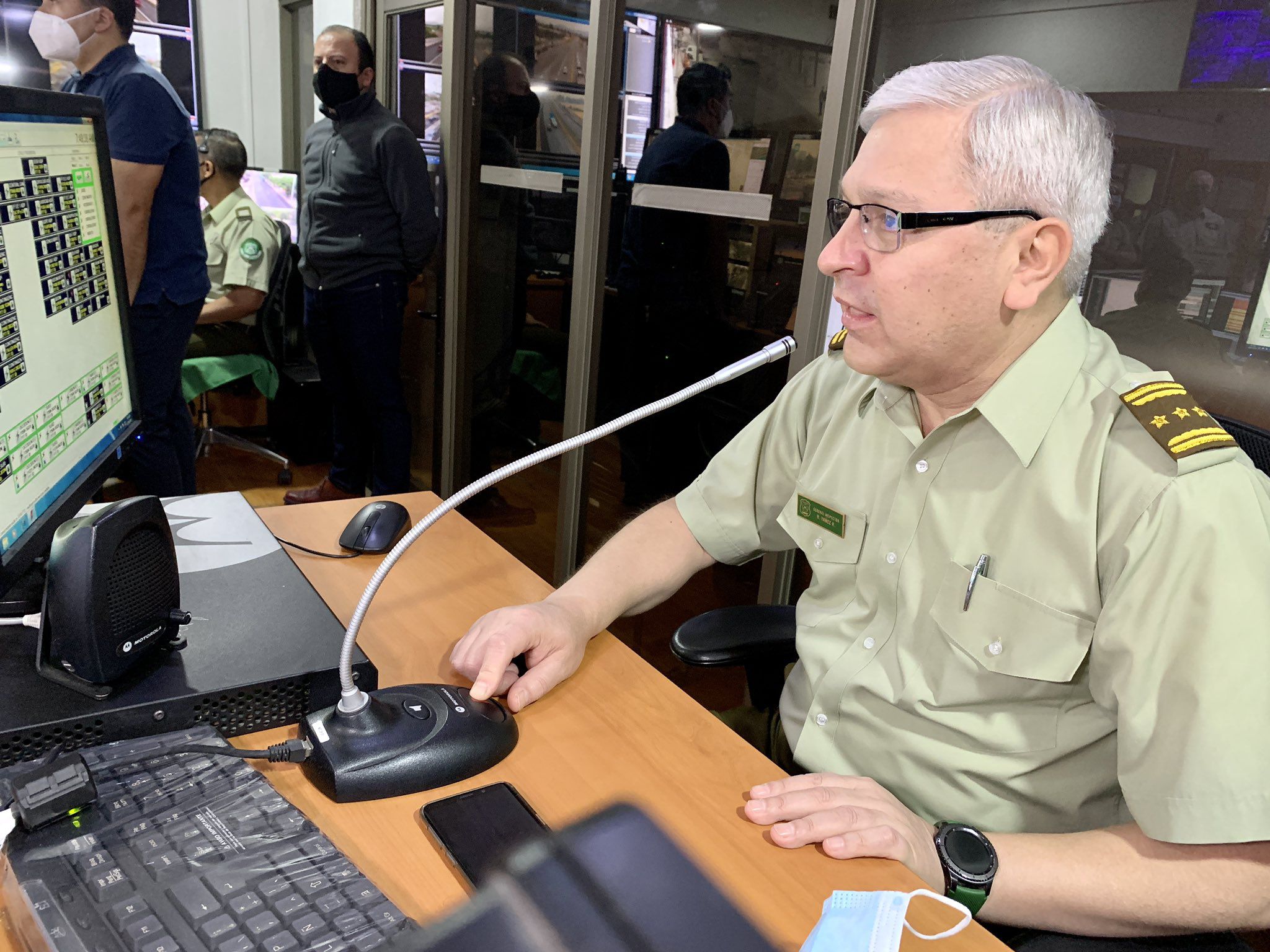 El general Yáñez enviando mensaje por CENCO.