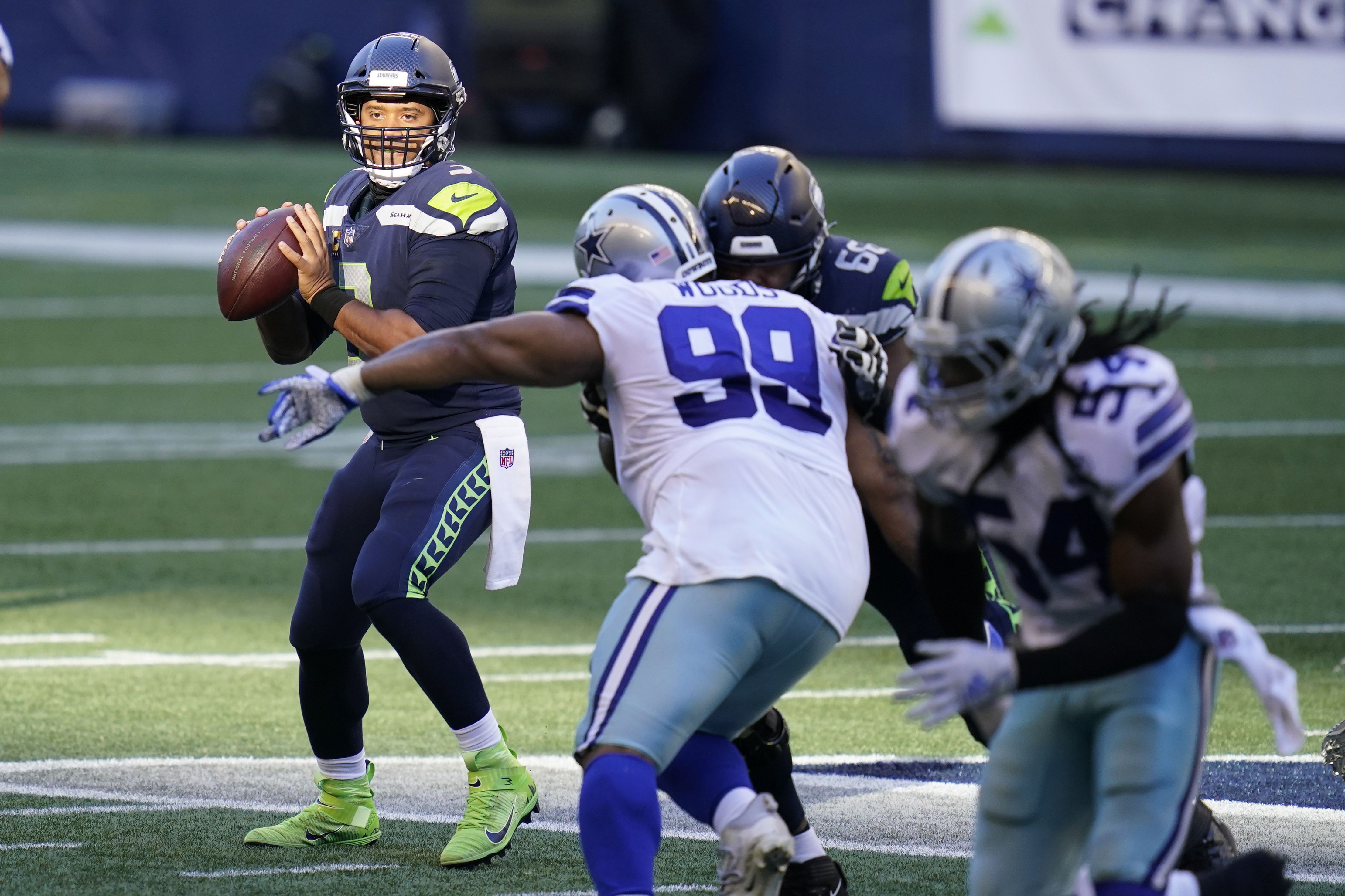 HIGHLIGHTS: Buccaneers Defeat Seattle Seahawks 21-16 in Week 10 in