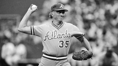 Vintage Jerseys & Hats on X: Phil Niekro shows off his knuckleball grip,  circa 1982 @Braves  / X