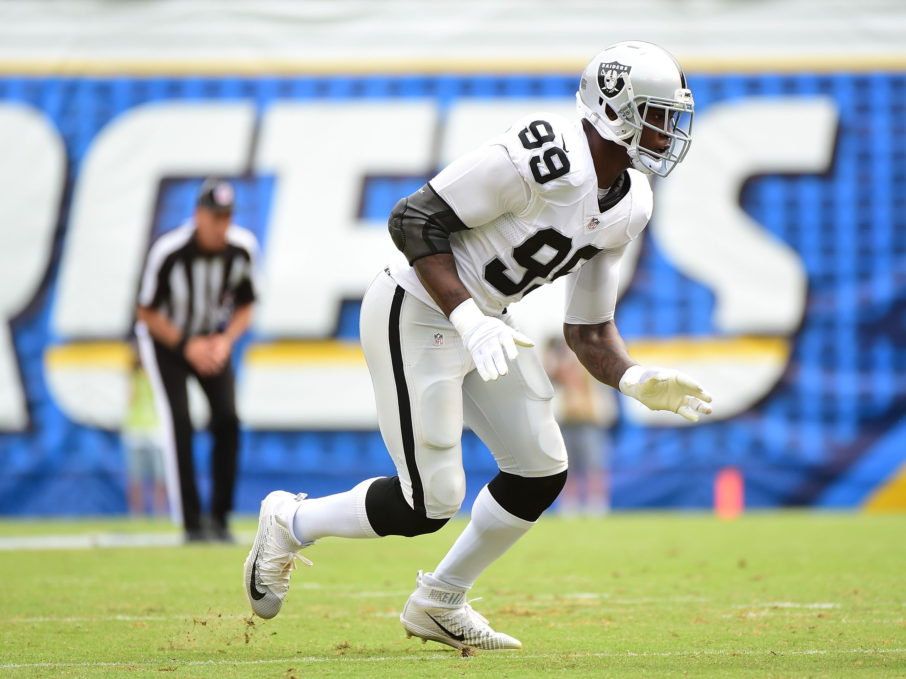 Aldon Smith applies for NFL reinstatement [report] – KNBR